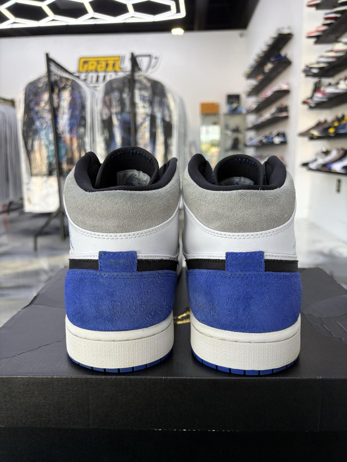 Jordan 1 Mid SE "Royal Toe" Used Size 14