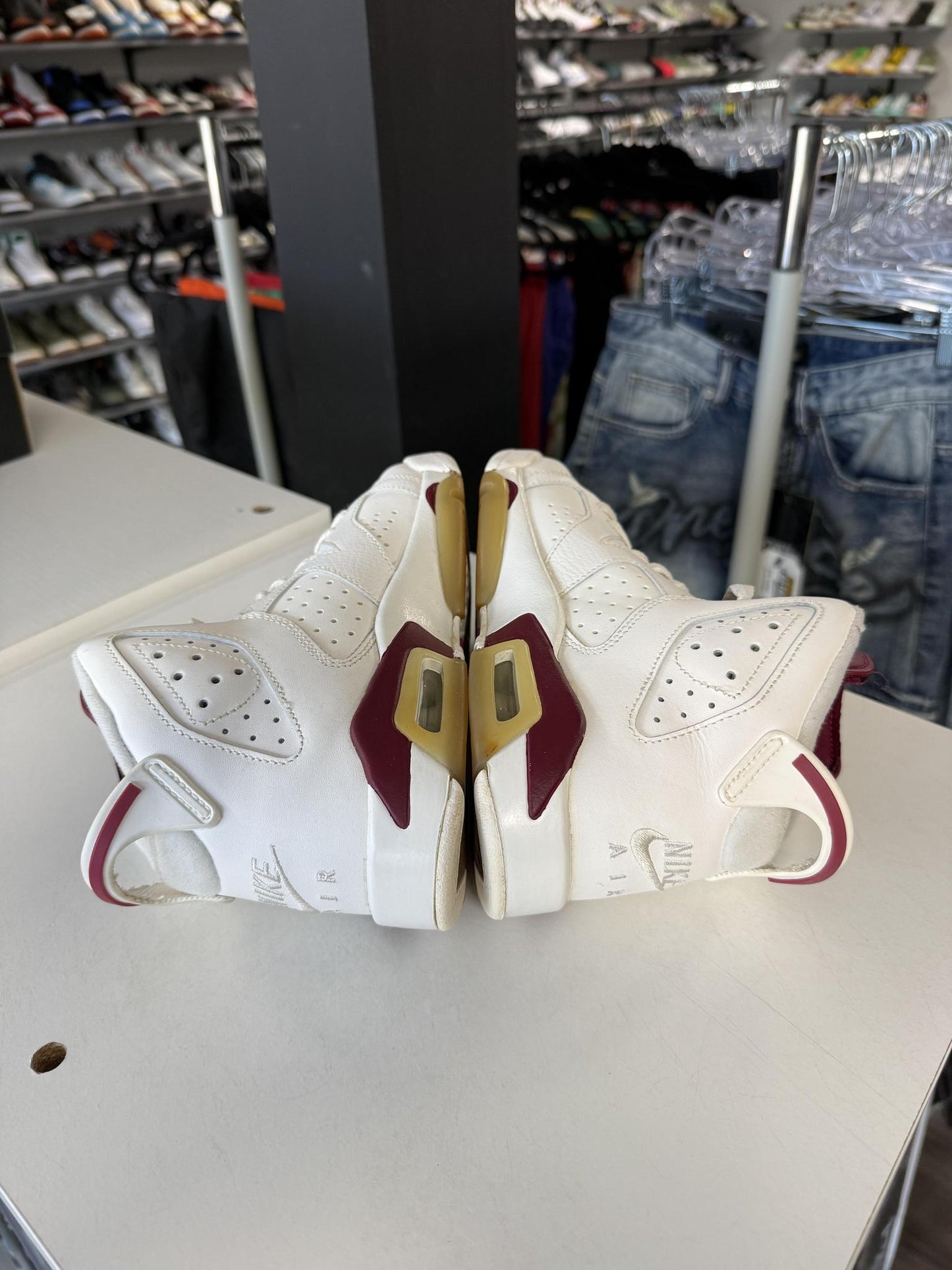 Jordan 6 "Maroon" Used Size 5Y/6.5W