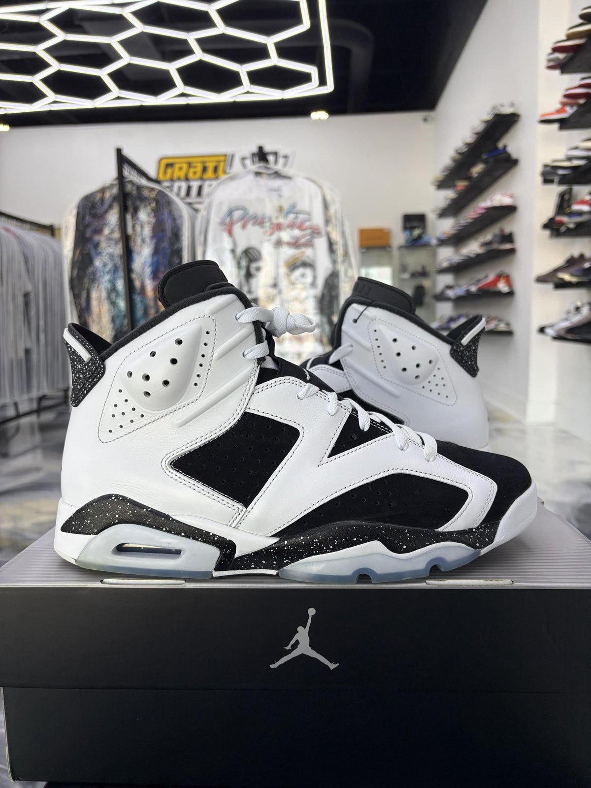 Jordan 6 "Oreo" Used Size 11.5