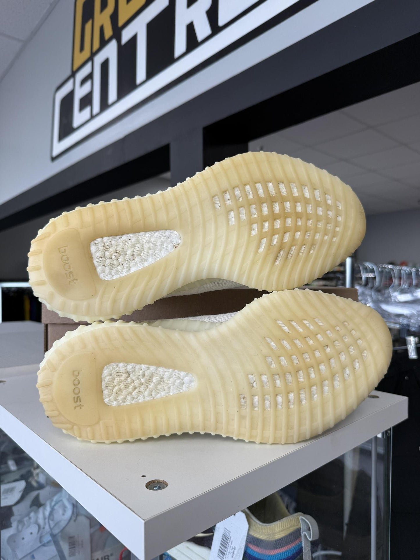 Yeezy 350 V2 "Bone" Used Size 10
