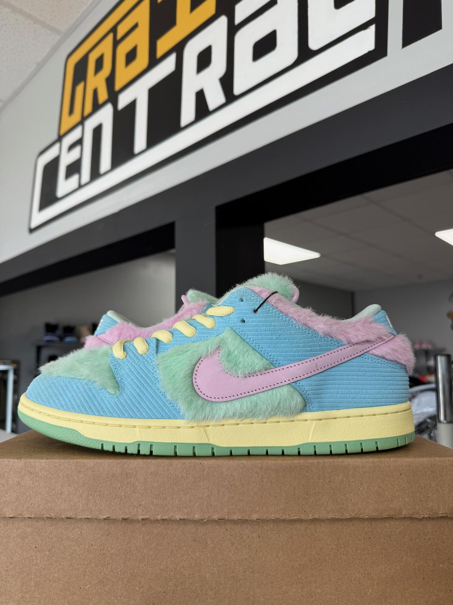 Dunk Low SB "Verdy Visty" Used Size 13