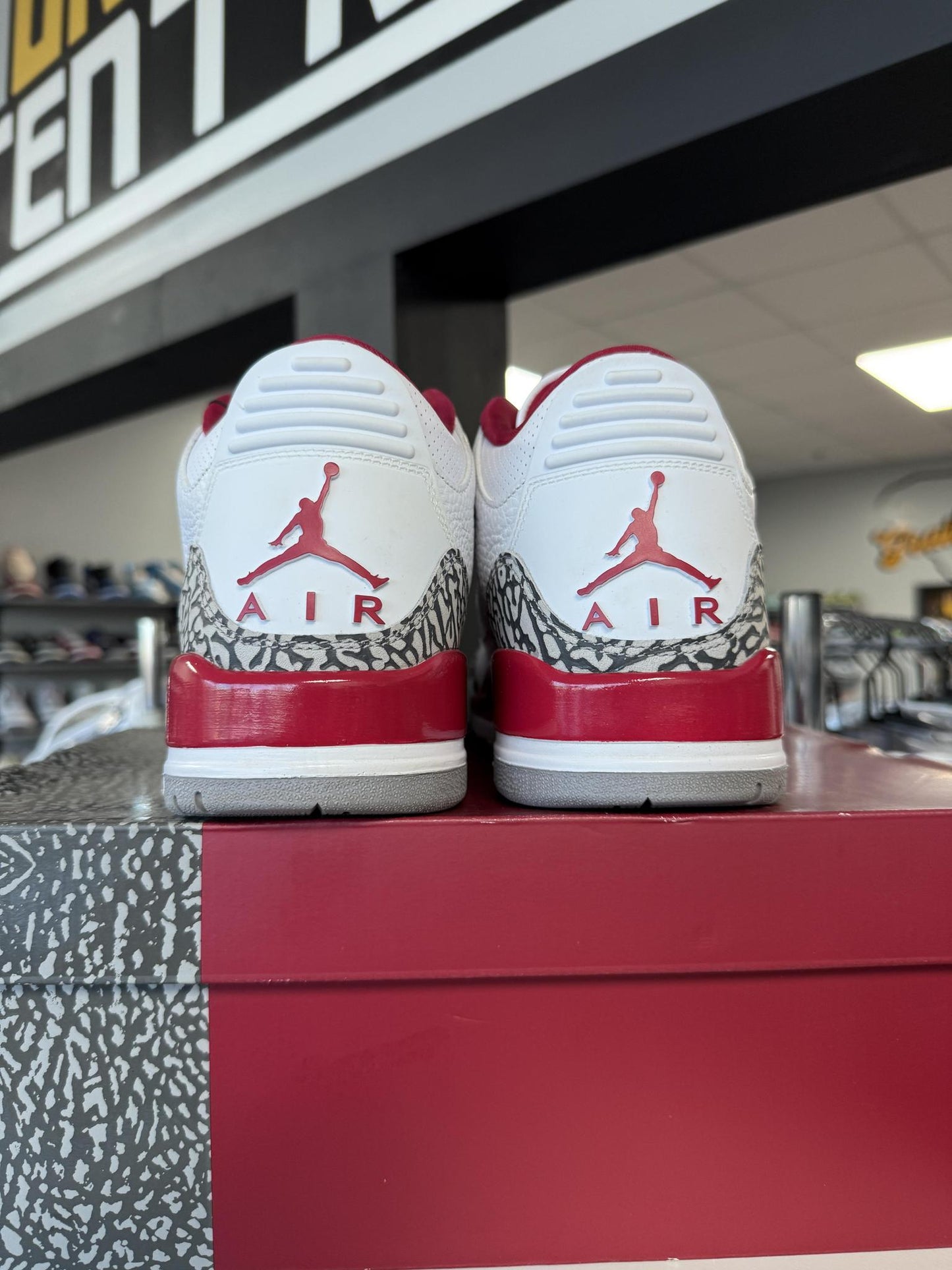 Jordan 3 "Cardinal" Used Size 12