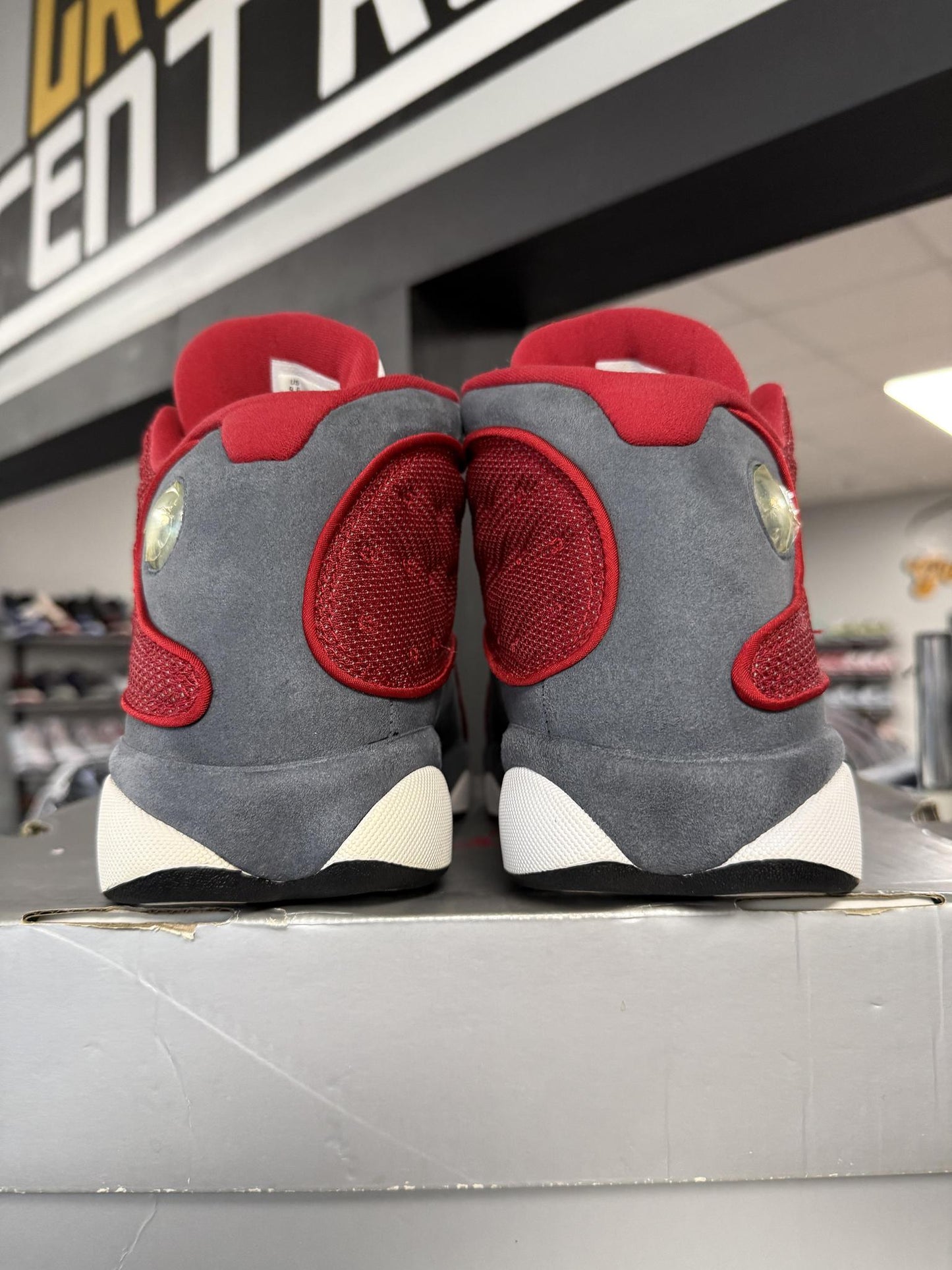 Jordan 13 "Red Flint" Used Size 9.5