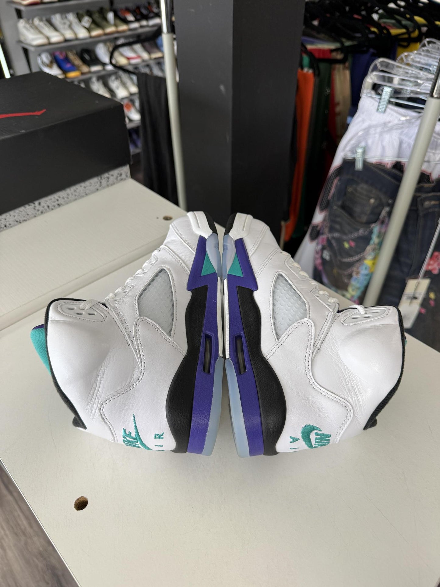 Jordan 5 "Grape" Used Size 5Y/6.5W