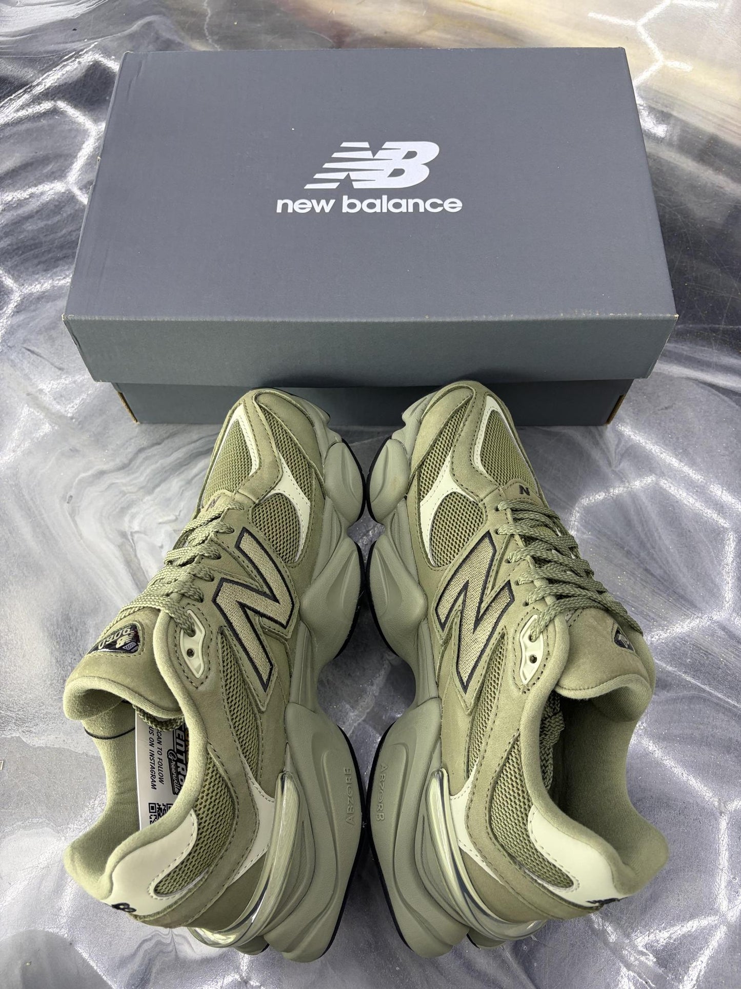 New Balance 9060 "Dark Olivine" Used Size 9