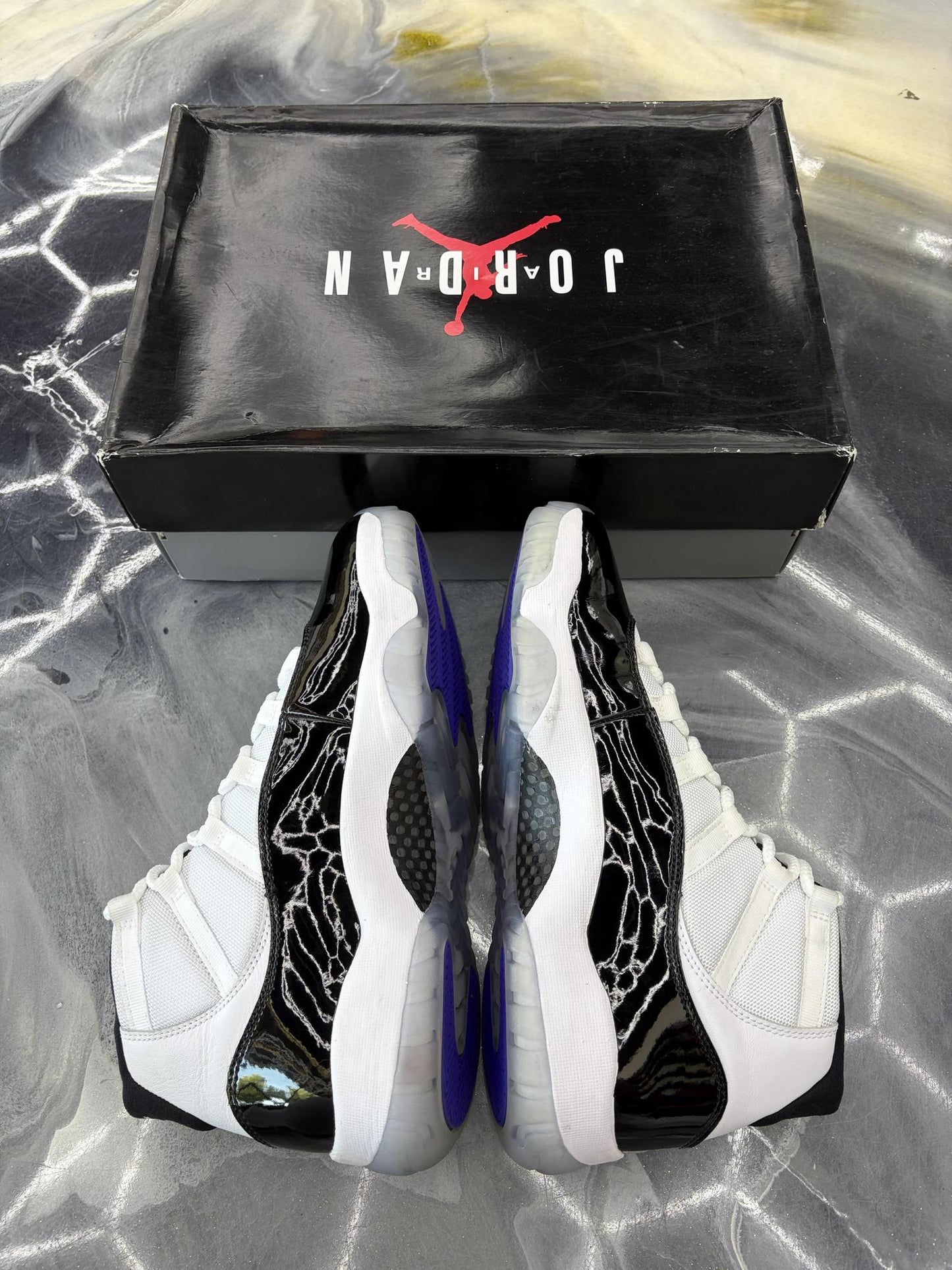 Jordan 11 "Concord" Used Size 10