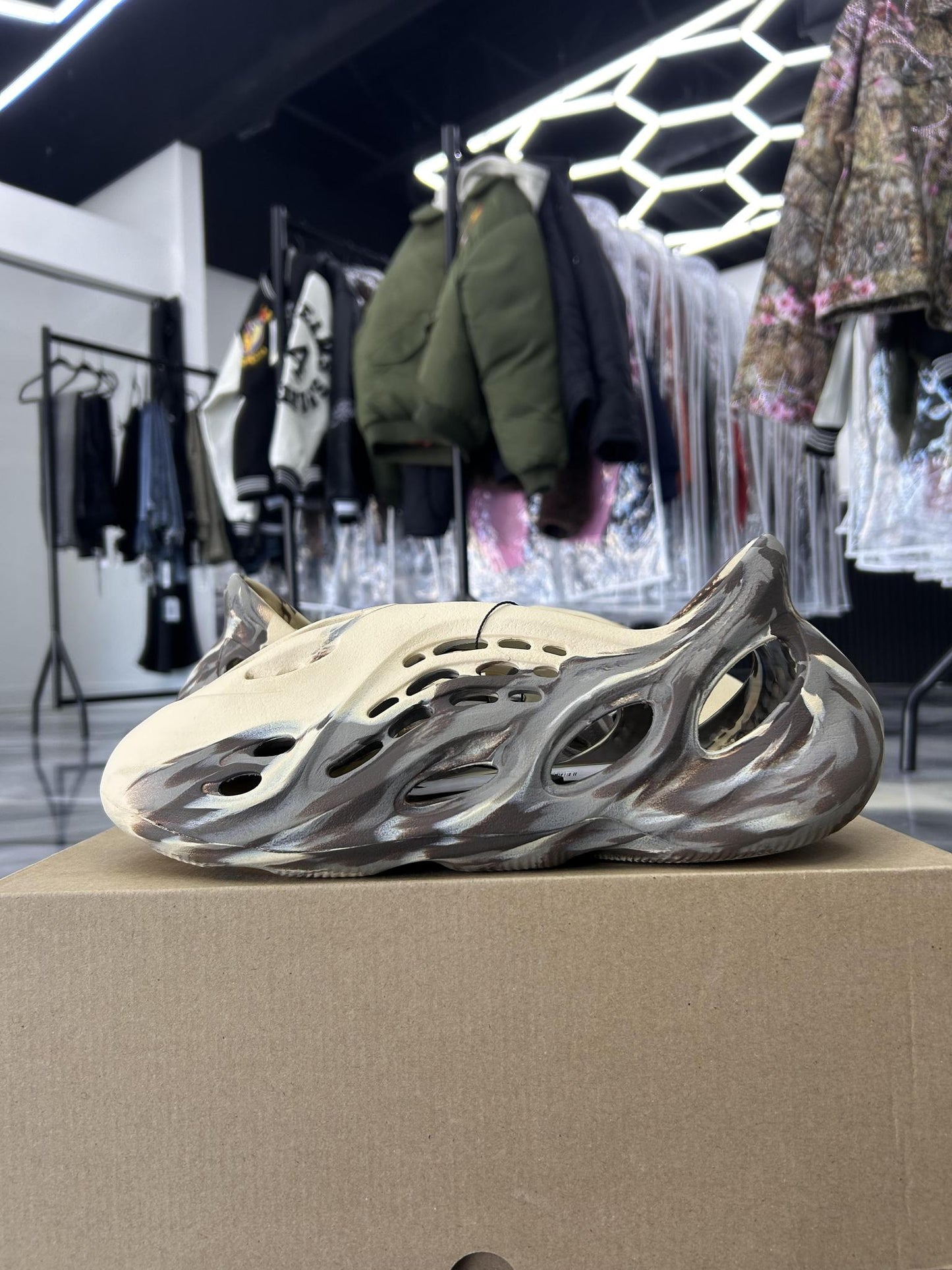 Yeezy Foam RNNR "MX Clay" Used Size 12