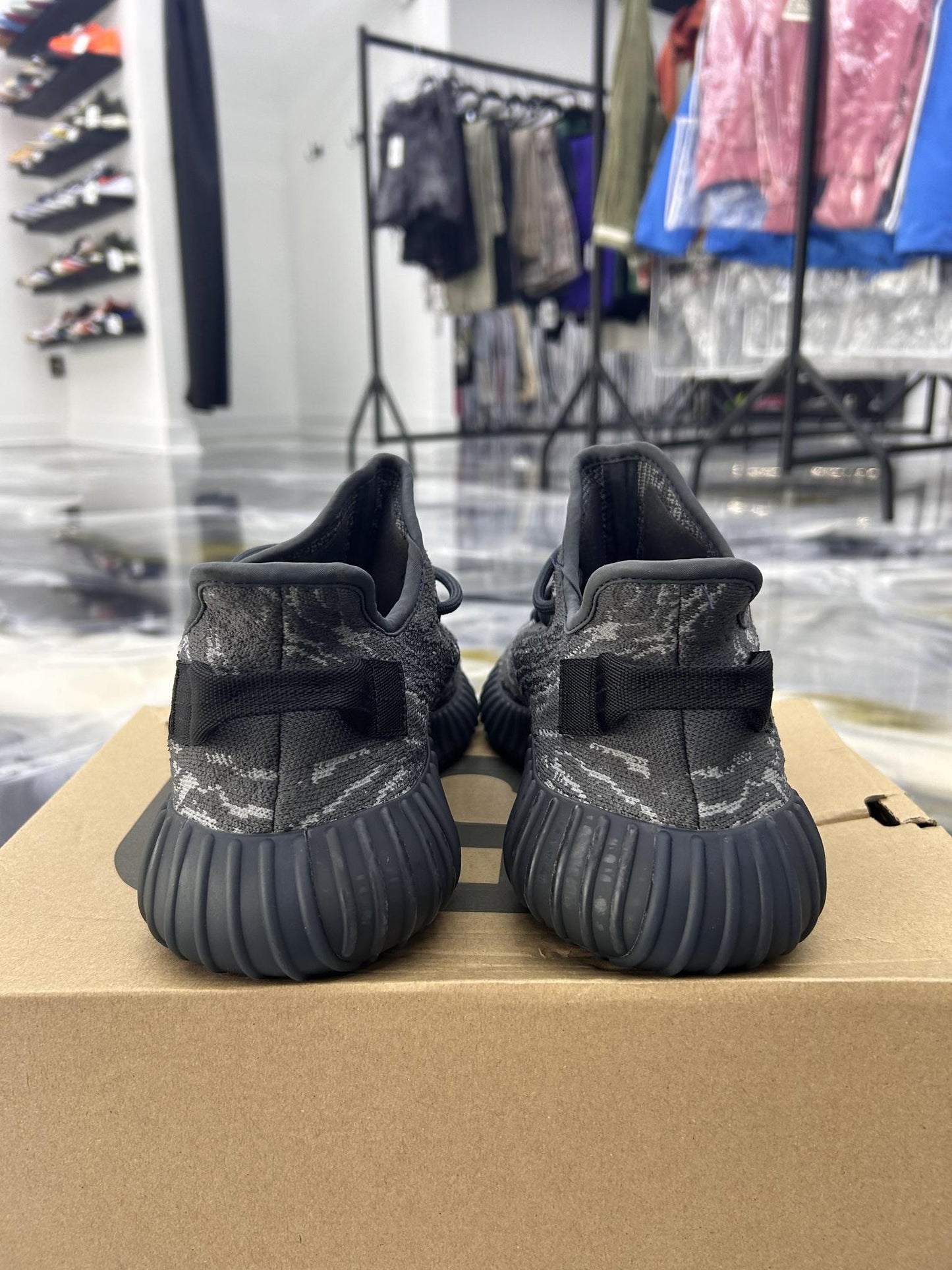 Yeezy 350 V2 "MX Dark Salt" Used Size 9.5