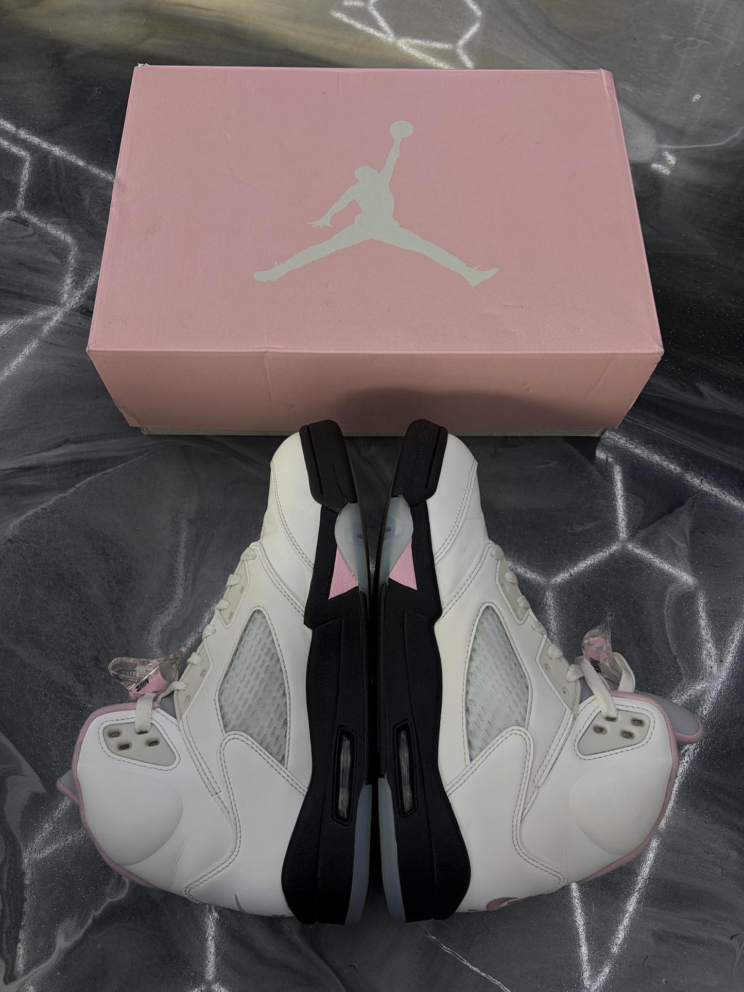 Jordan 5 "Medium Soft Pink" Used Size 8