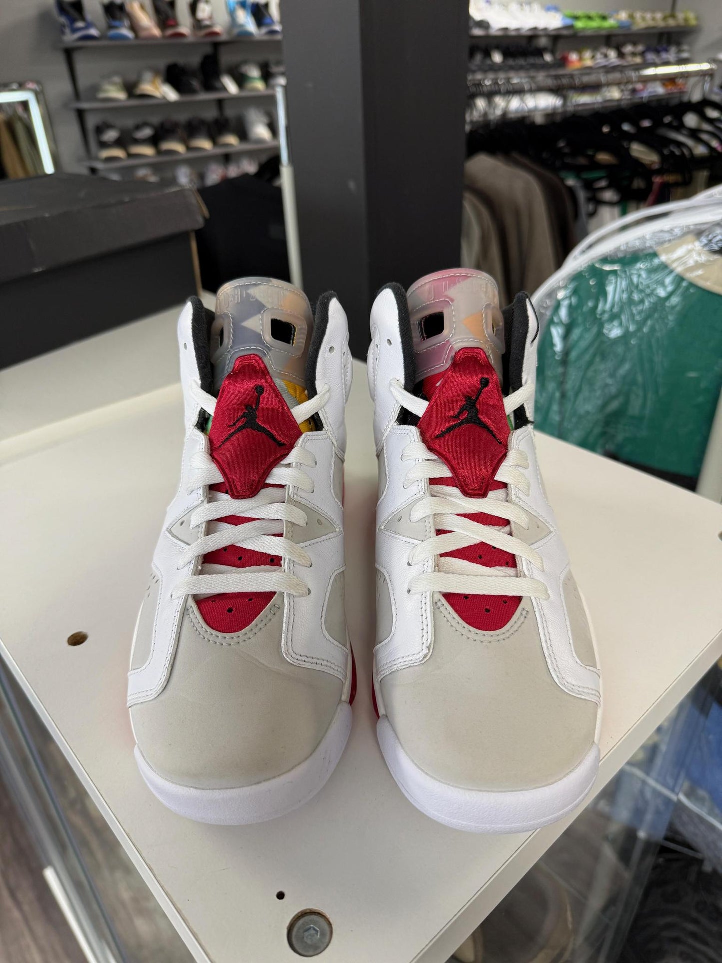 Jordan 6 "Hare" Used Size 7Y/8.5W