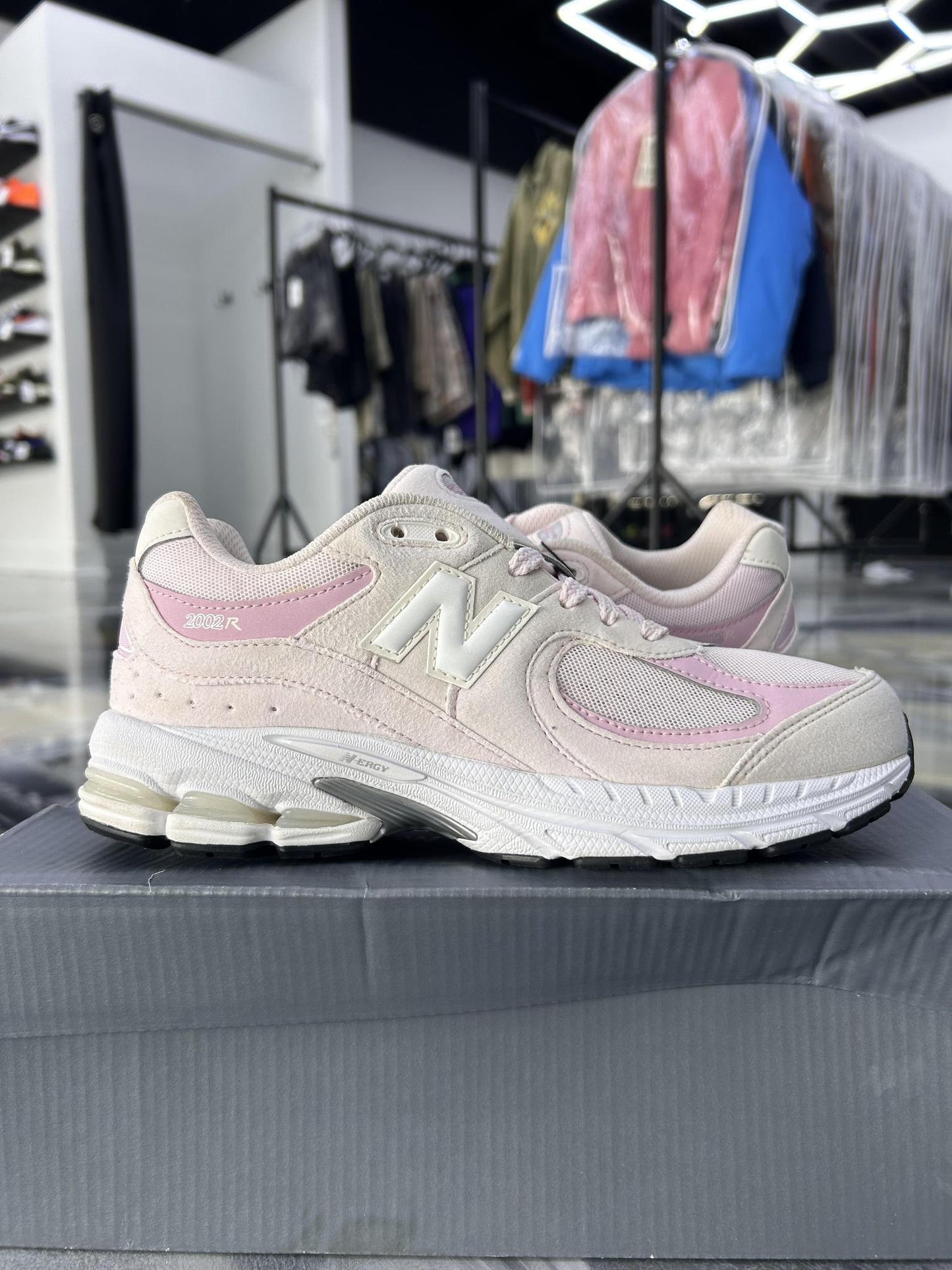 New Balance 2002R "Pink" Used Size 6Y/7.5W