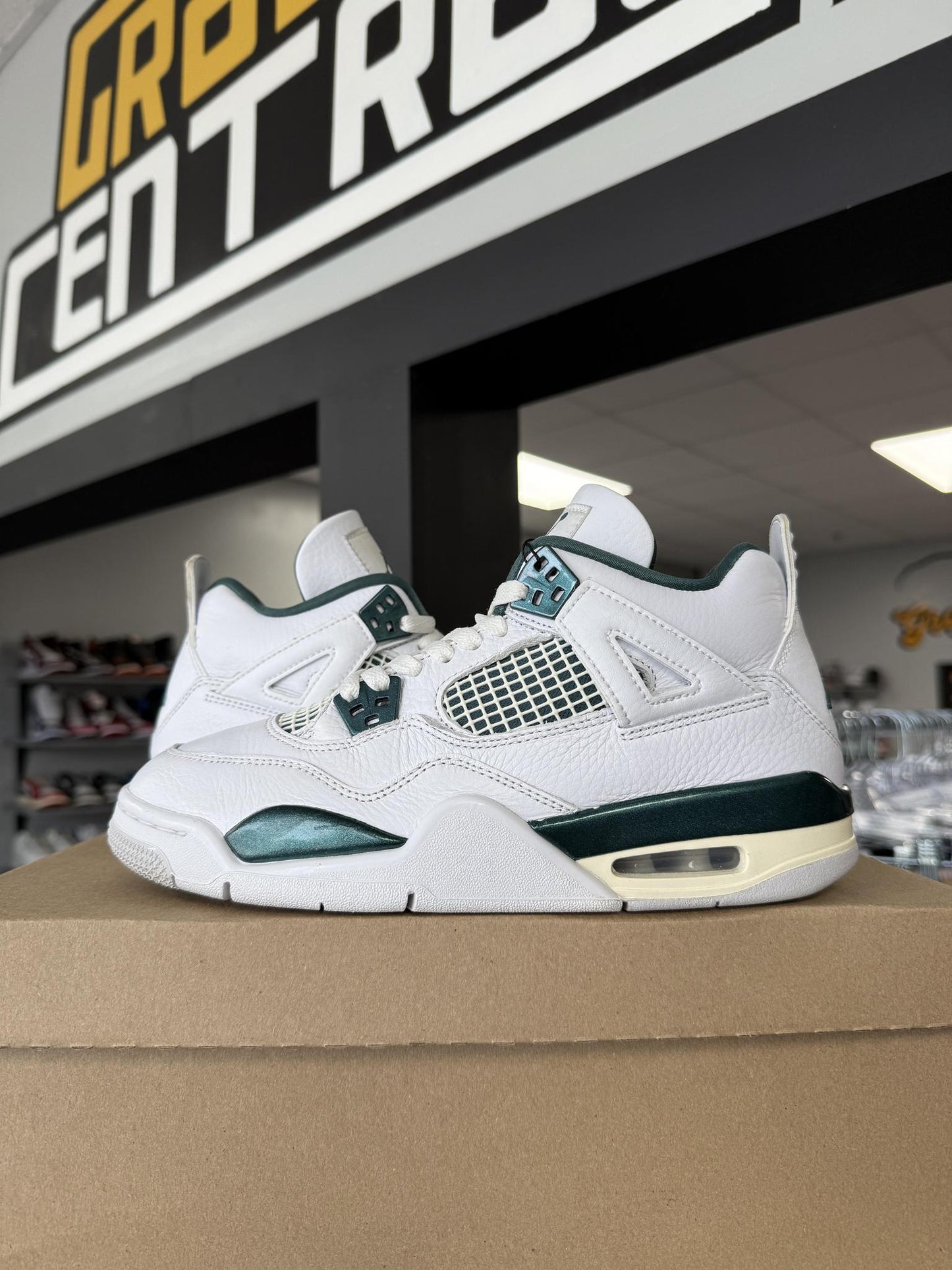 Jordan 4 "Oxidized Green" Used Size 7Y/8.5W