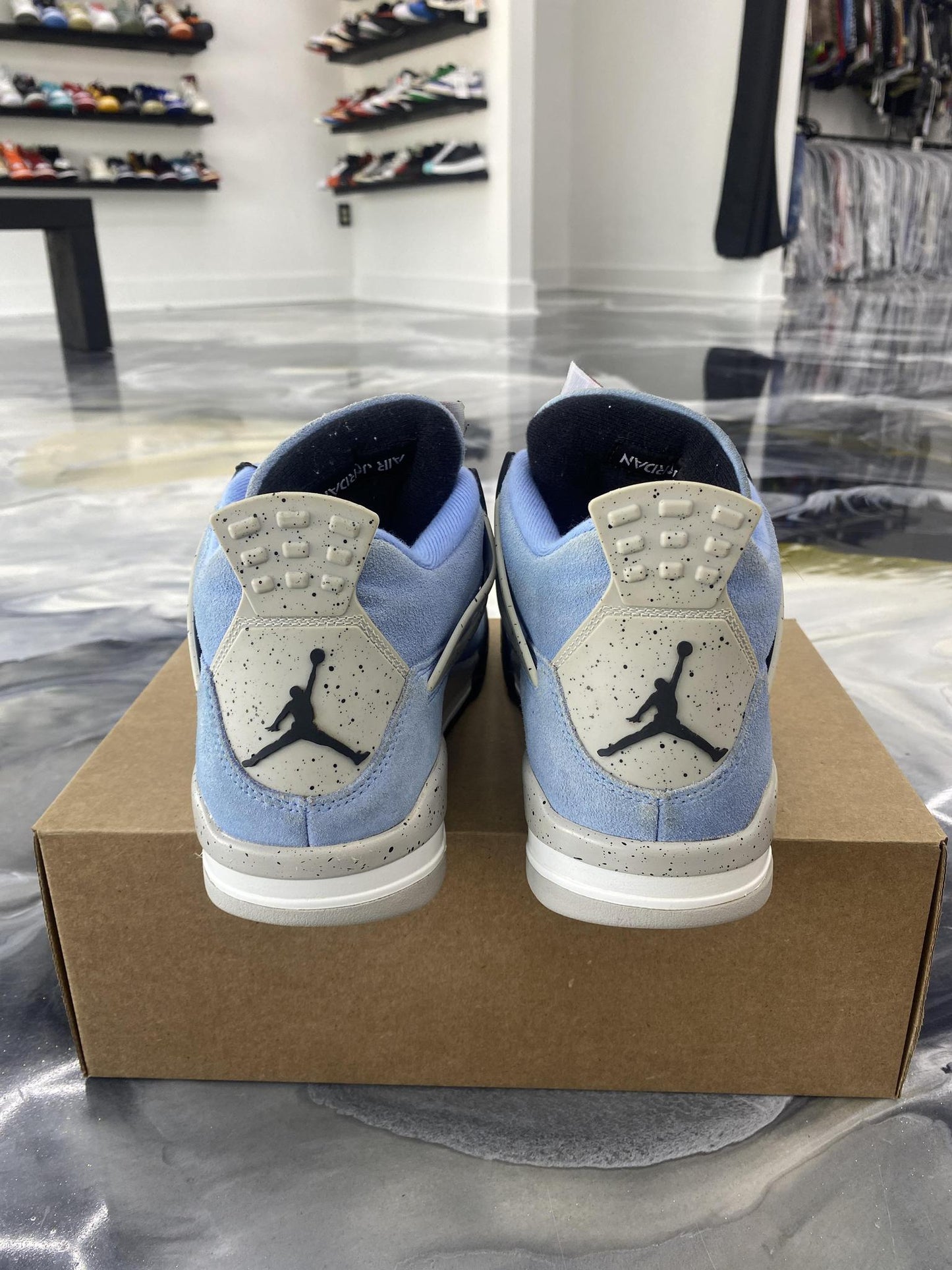 Jordan 4 "UNC" Used Size 10.5
