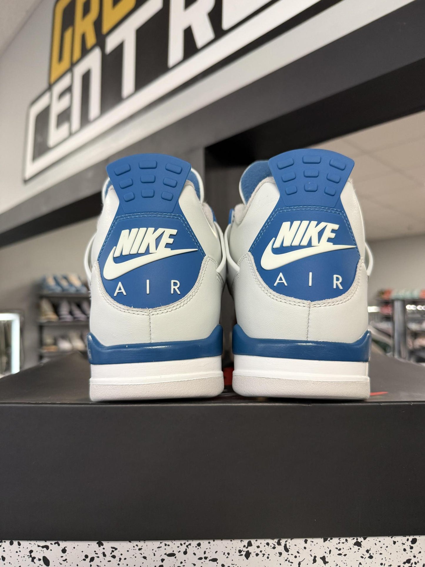 Jordan 4 "Military Blue" Used Size 12