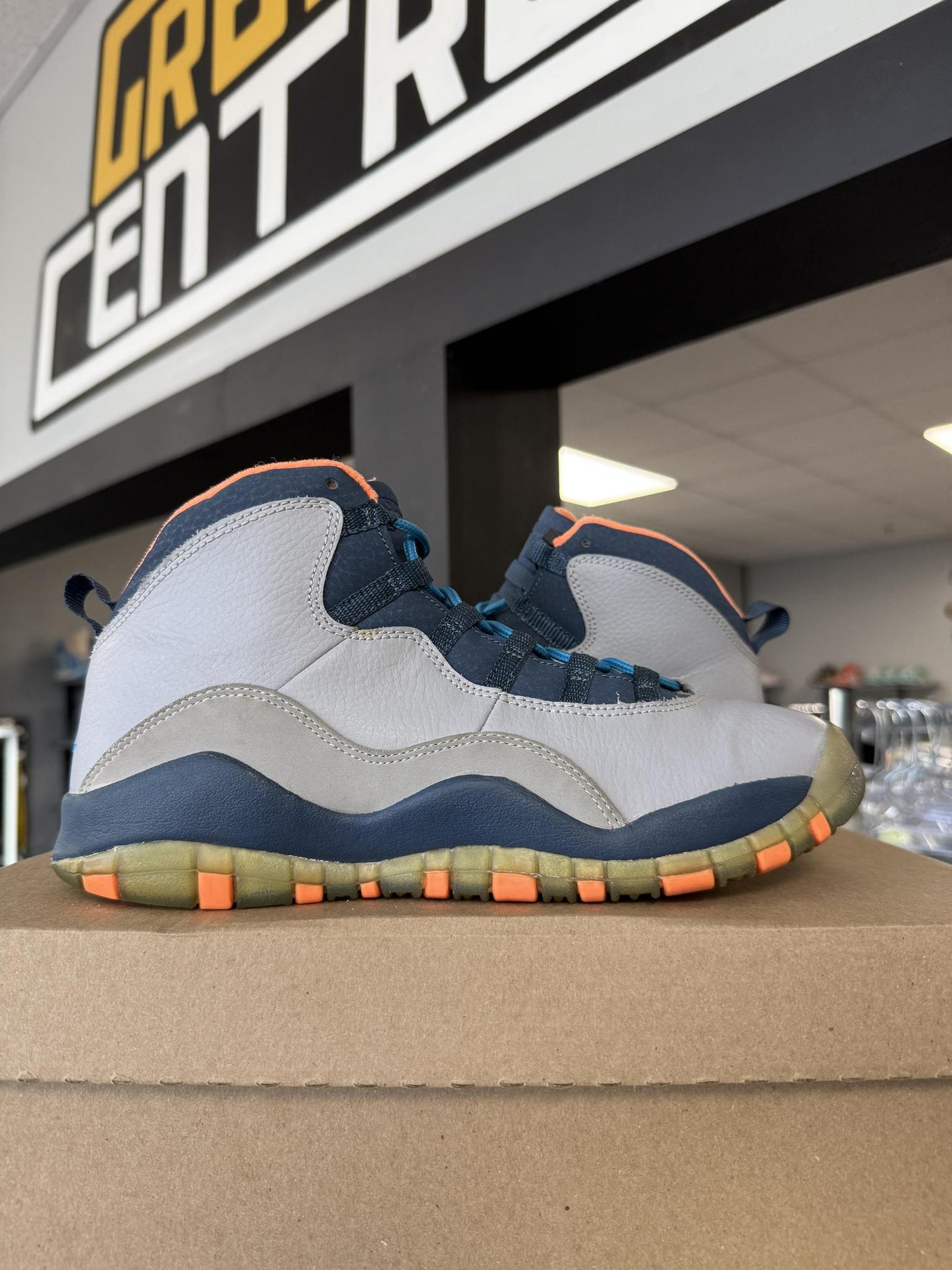 Jordan 10  "Bobcats" Used Size 7Y/8.5W