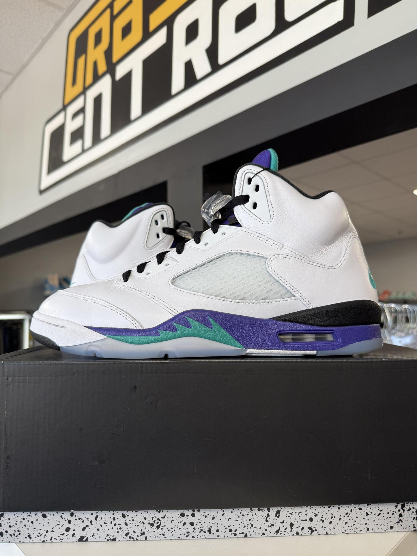 Jordan 5 "Grape" Used Size 13