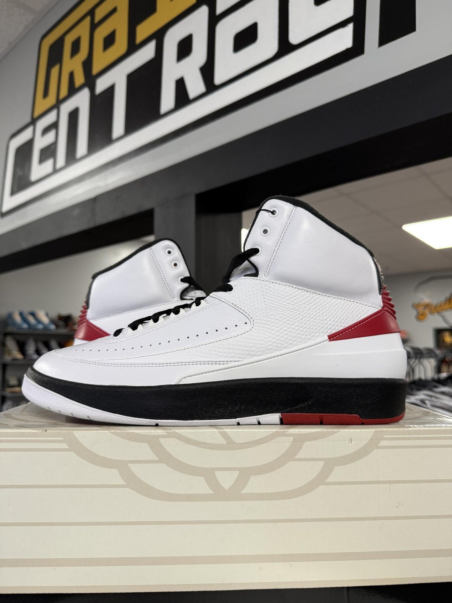Jordan 2 "Chicago" Used Size 12
