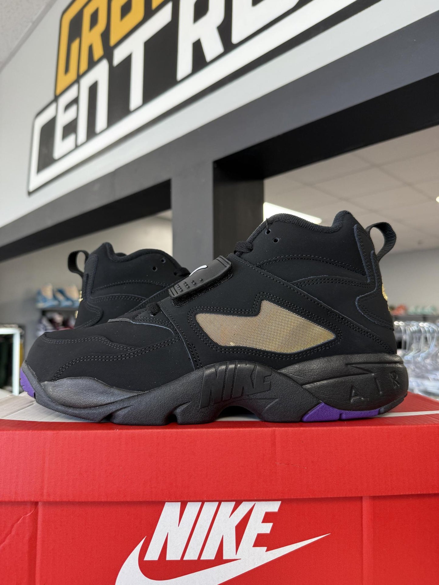 Nike Air Diamond Turf "Ravens" Used Size 10.5