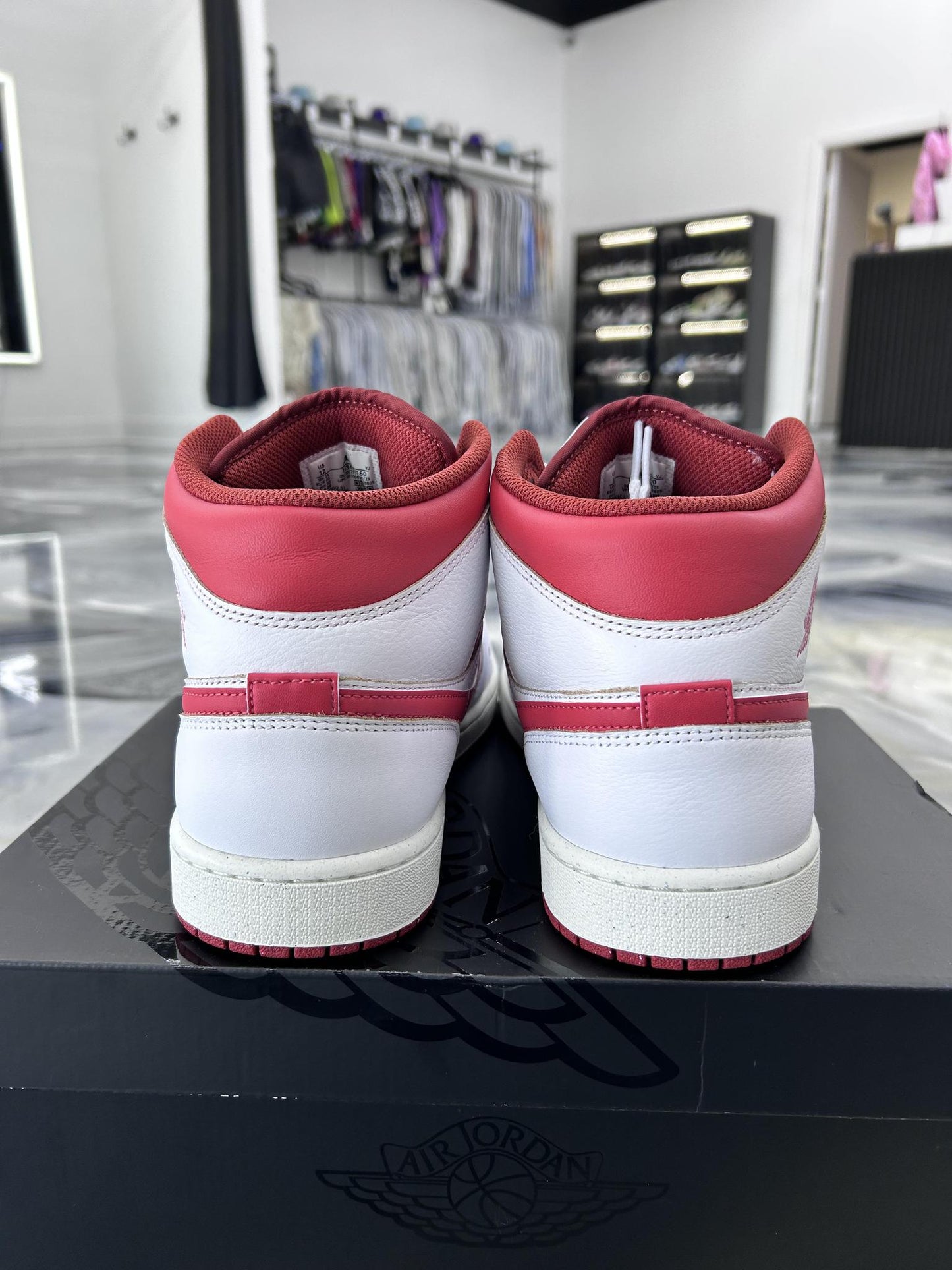 Jordan 1 Mid "Dune Red" Used Size 12
