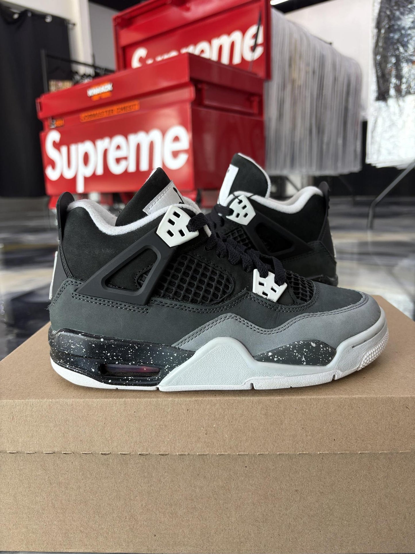 Jordan 4 "Fear" Used Size 4Y/5.5W