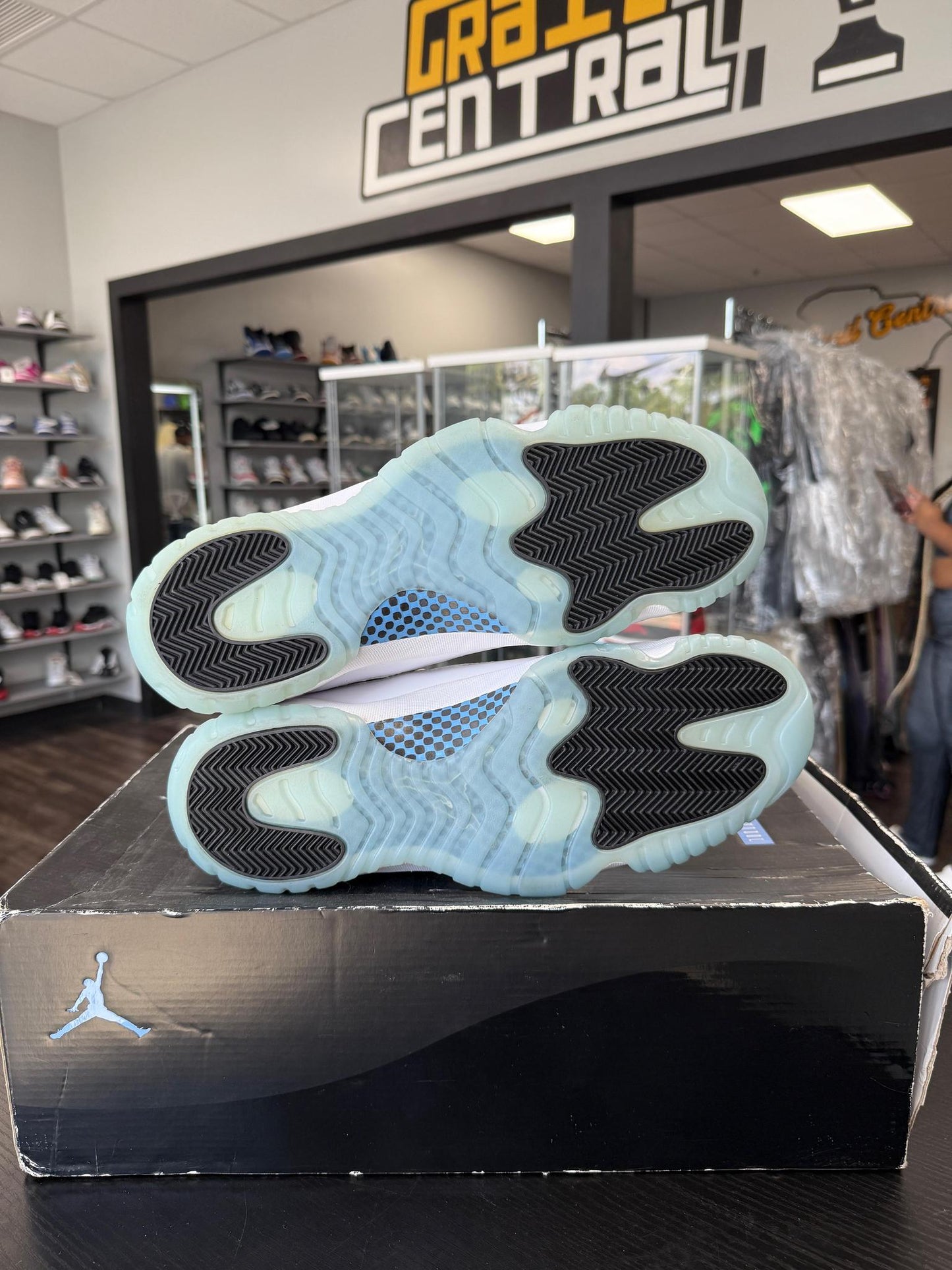 Jordan 11 "Legend Blue (2014)" Used Size 14