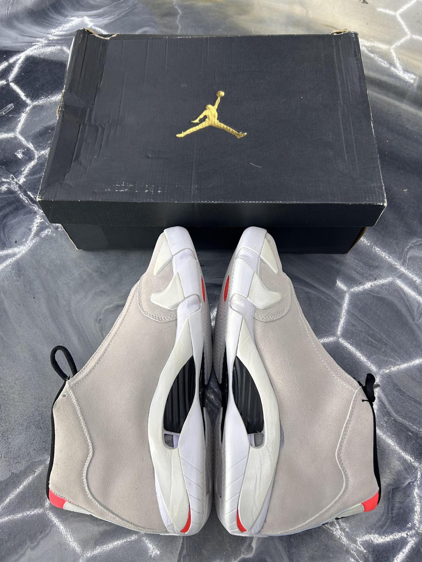 Jordan 14 "Desert Sand" Used Size 10.5