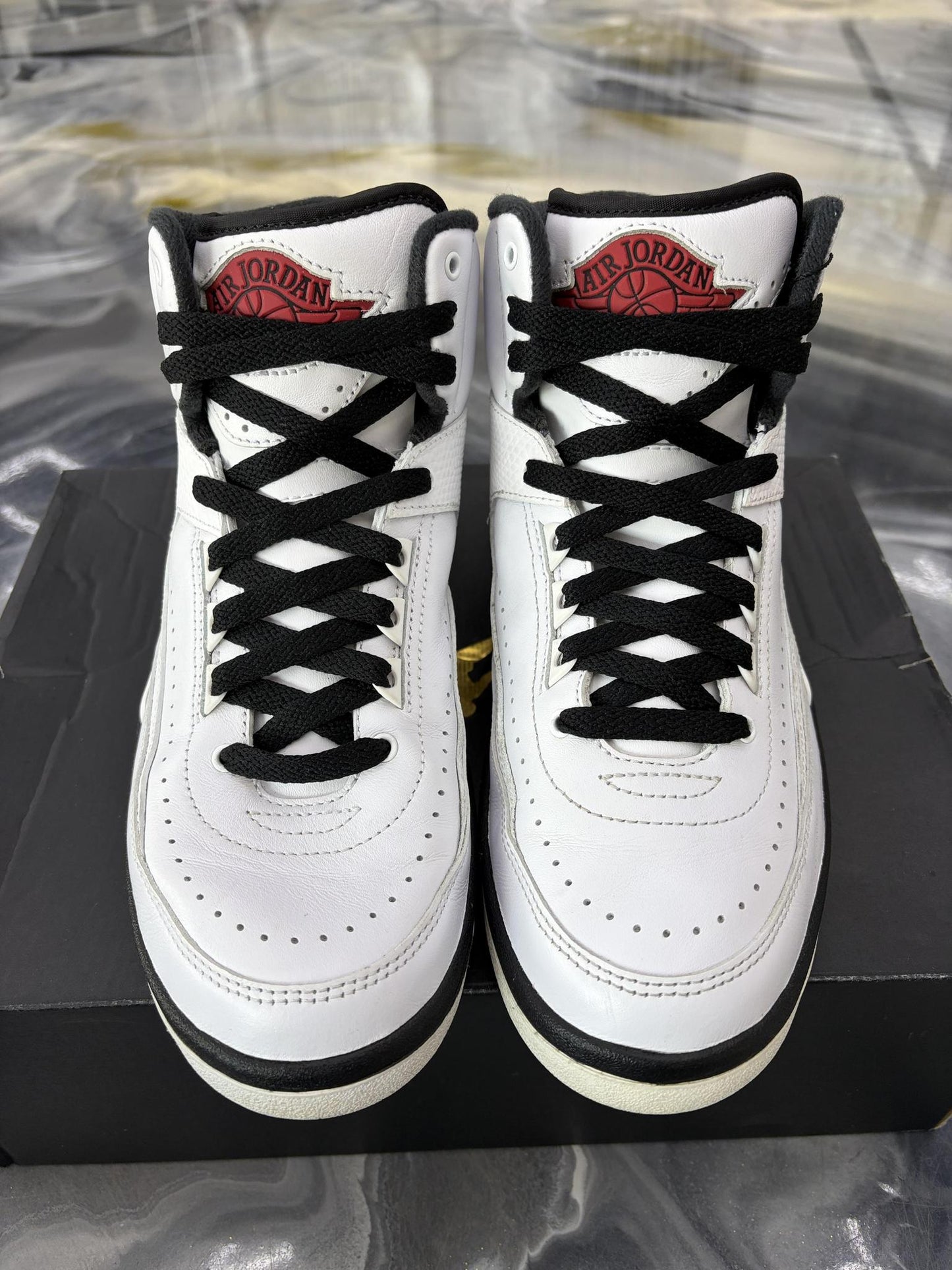 Jordan 2 "Chicago" Used Size 7Y/8.5W
