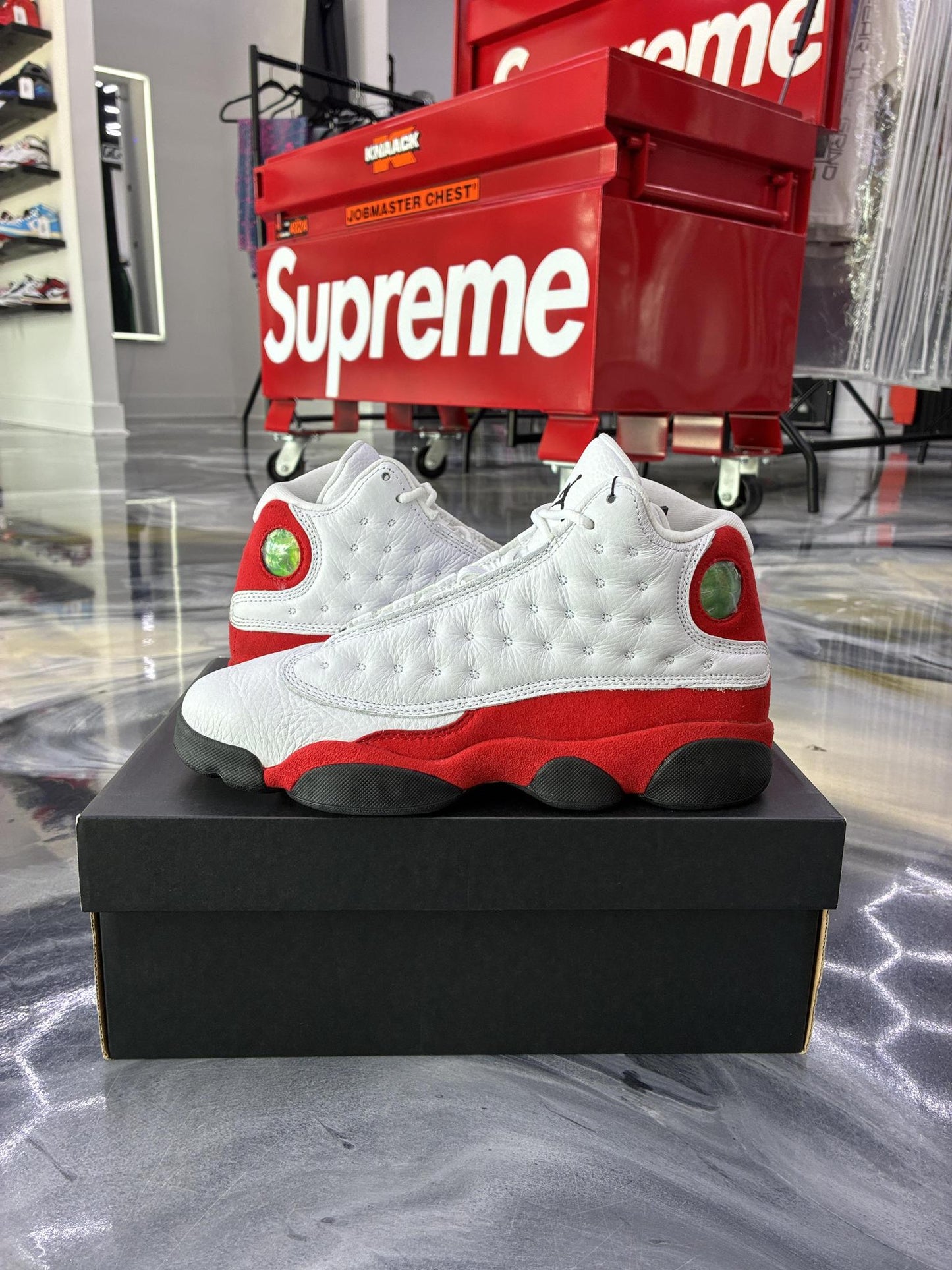 Jordan 13 'Chicago" Used Size 7Y/8.5W