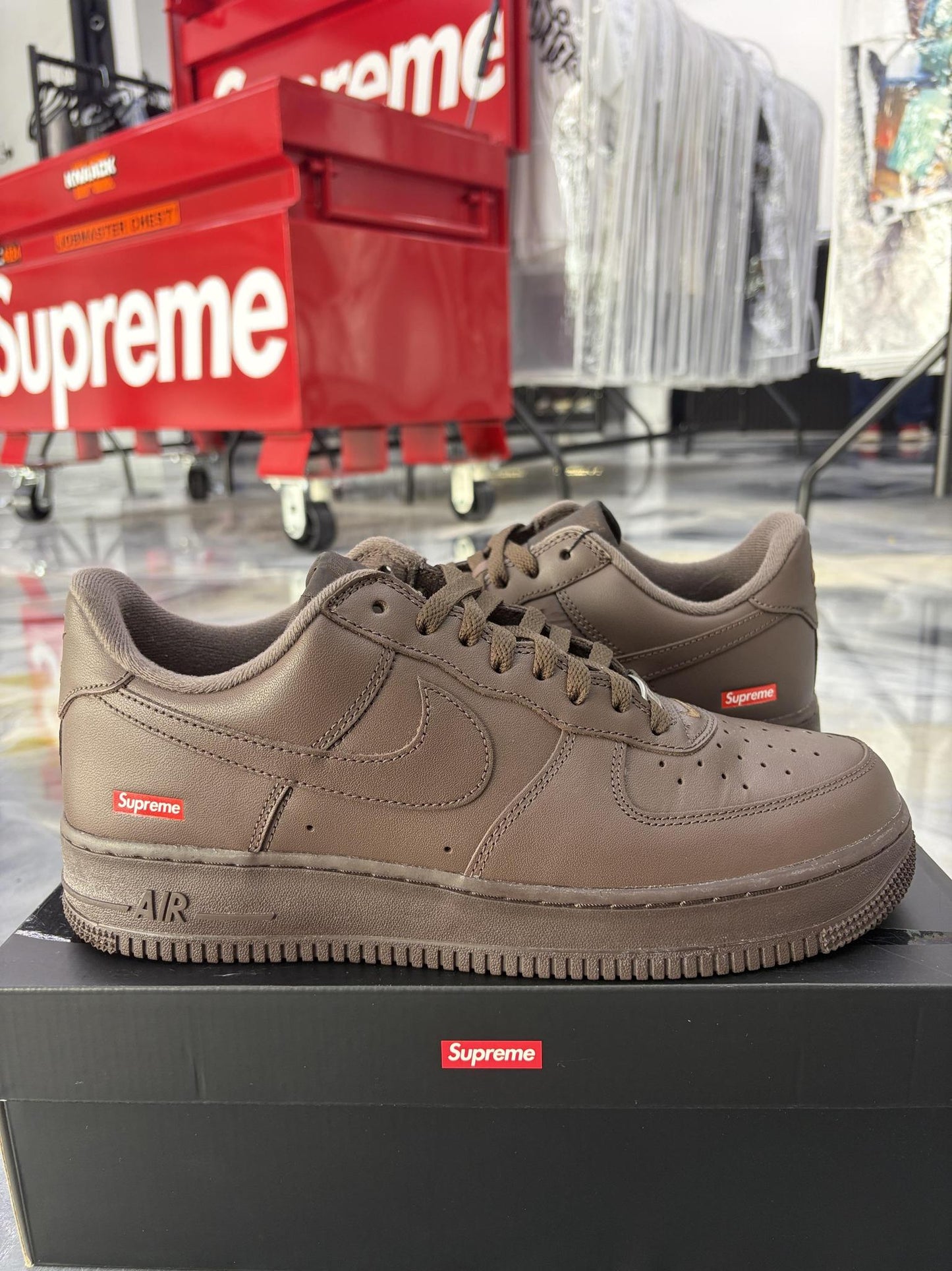 Nike Air Force One Low Supreme "Brown" Used Size 11