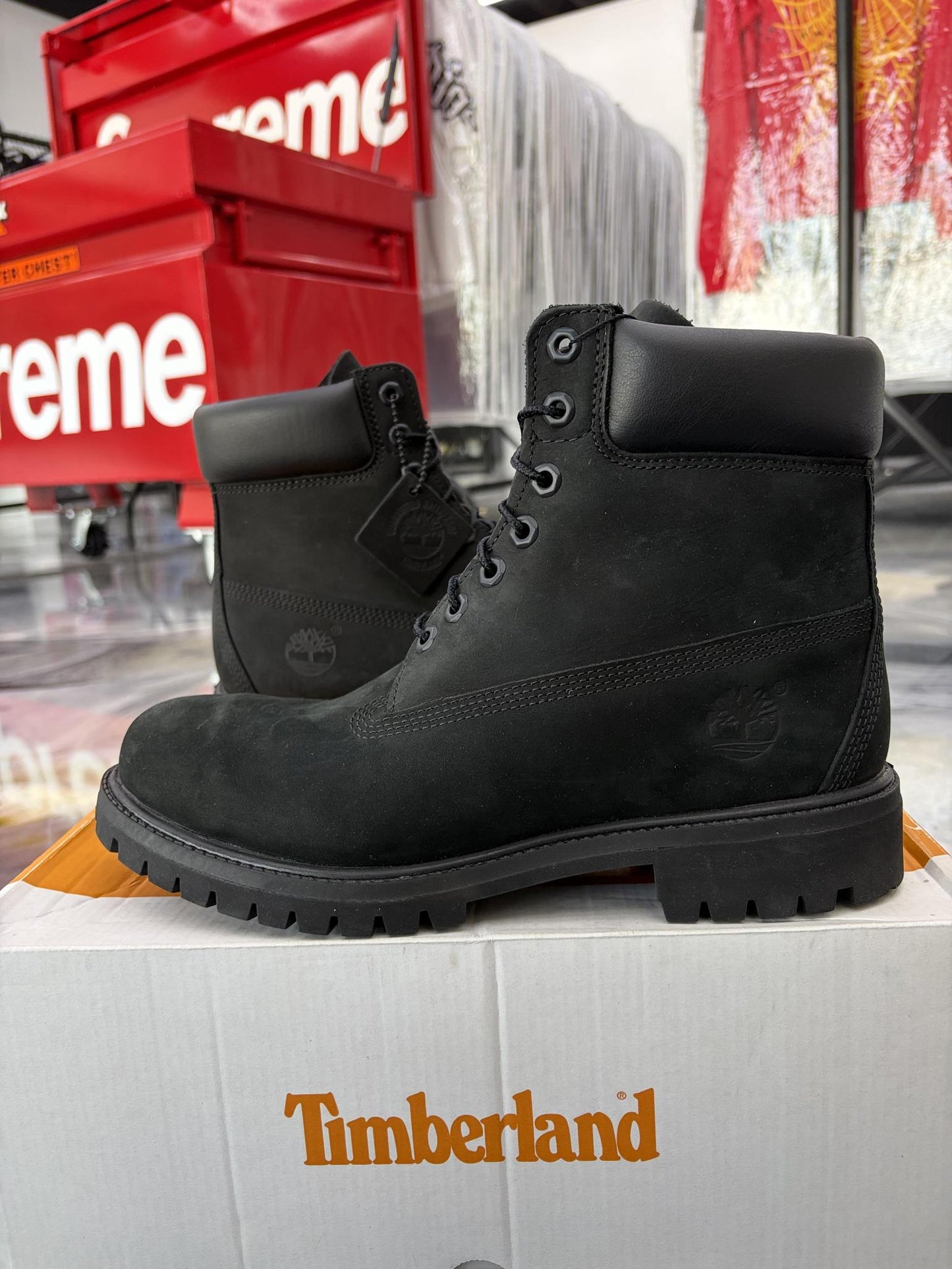 Timberland 6 Inch Boot "Black" Used Size 9.5