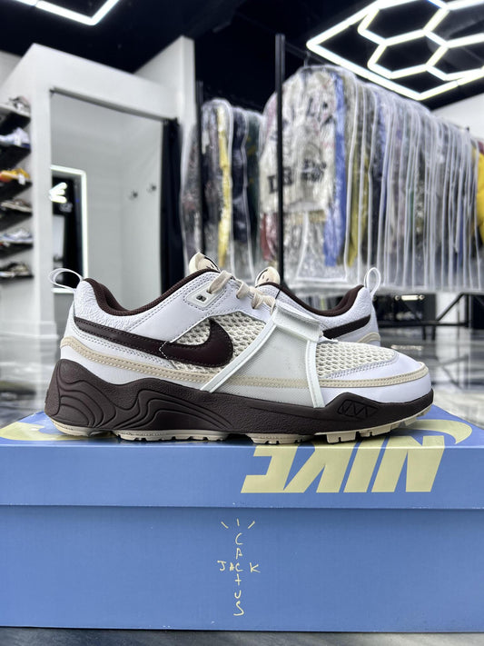 Nike Zoom Field Jaxx Light Chocolate Used Size 10.5