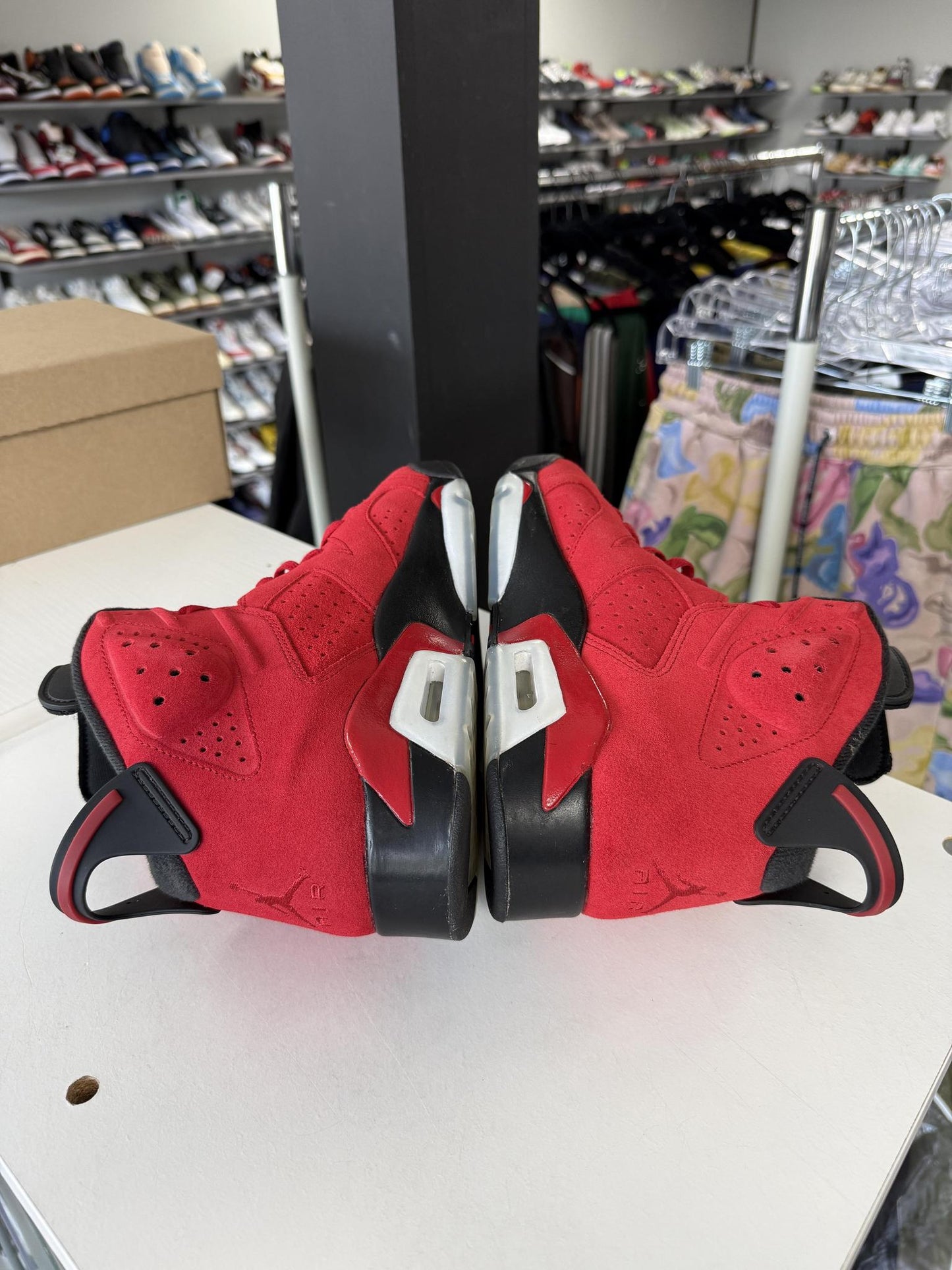 Jordan 6 "Toro" Used Size 9.5