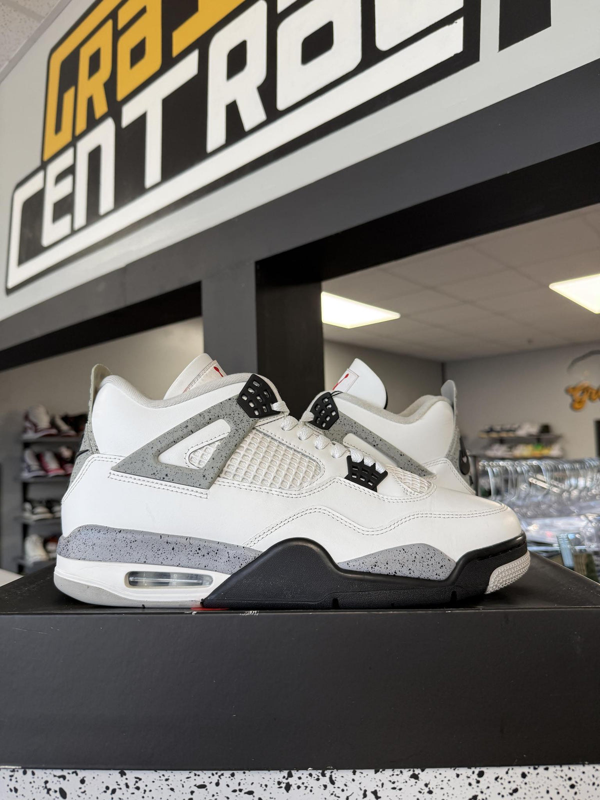 Jordan 4 "White Cement" Used Size 12