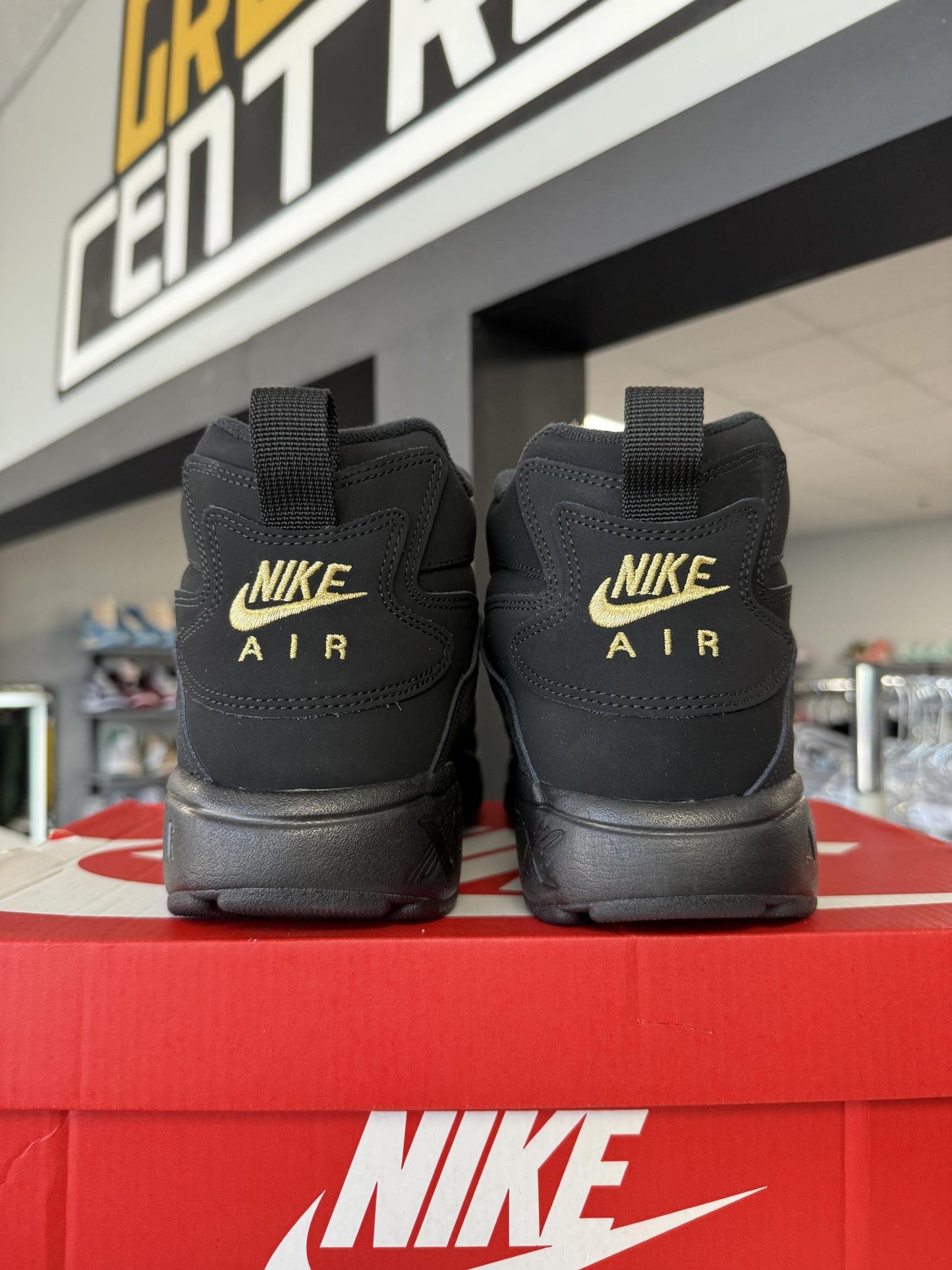 Nike Air Diamond Turf "Ravens" Used Size 10.5