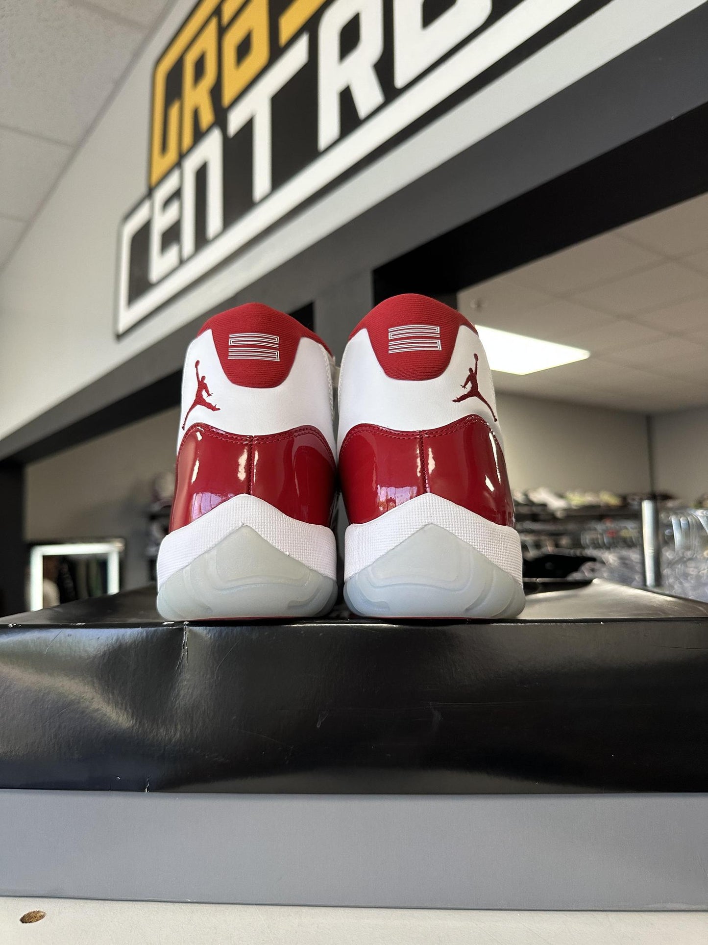 Jordan 11 "Cherry" Used Size 9.5