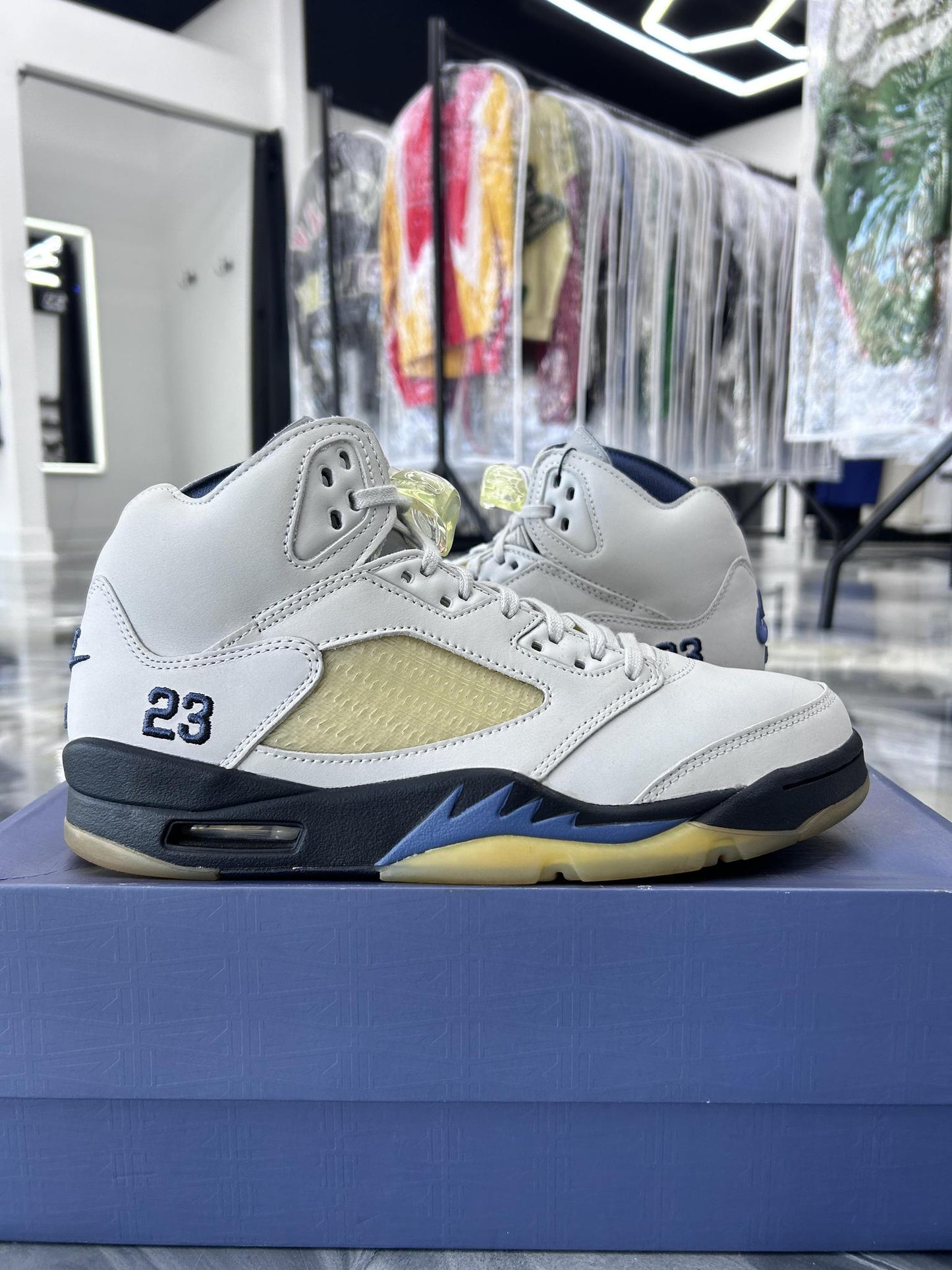 Jordan 5 x A Ma Maniere "Dawn" Used Size 9.5