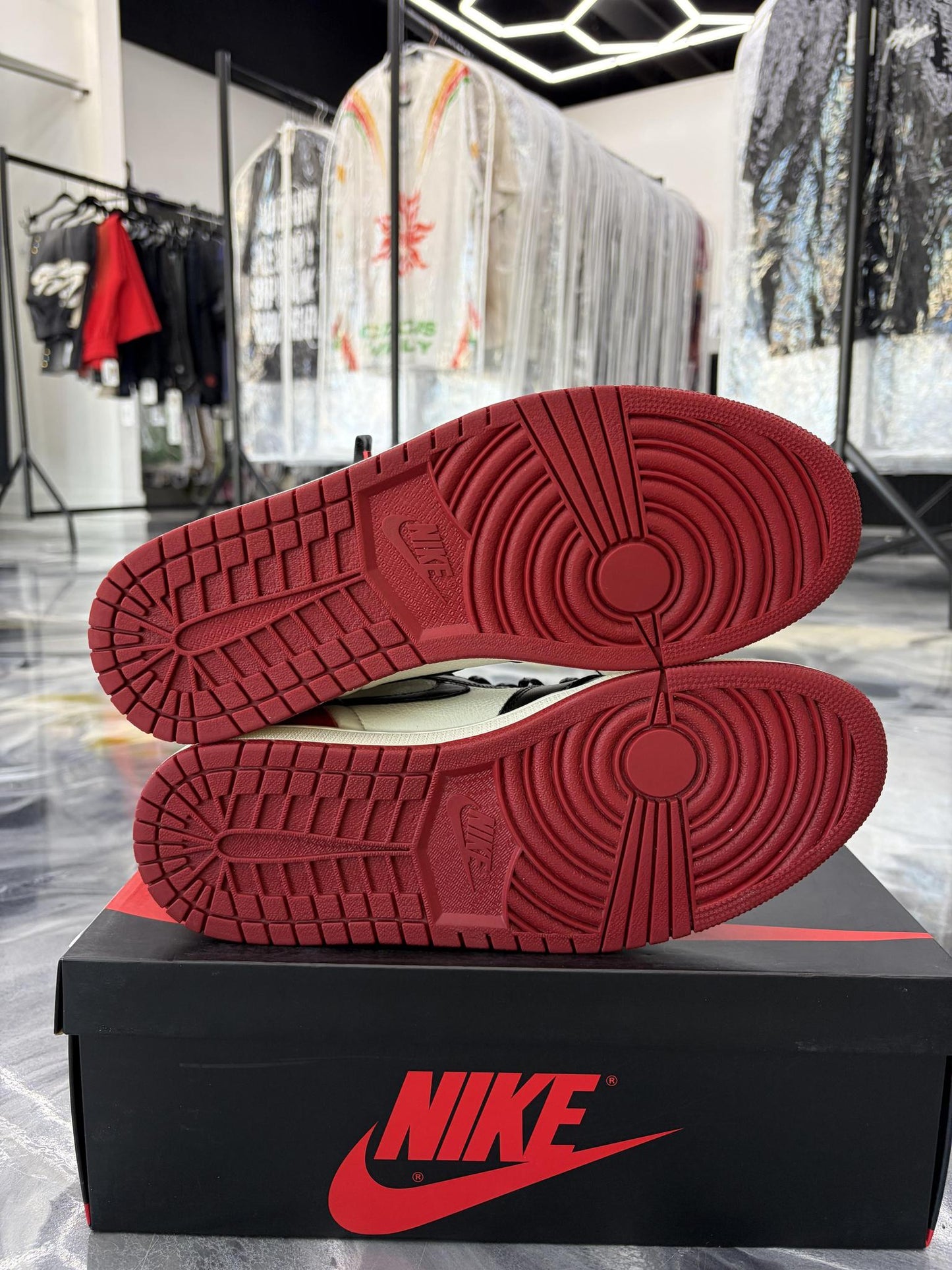 Jordan 1 "Bred Toe" Used Size 10.5