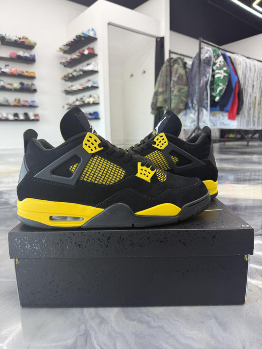 Jordan 4 "Thunder" Used Size 14