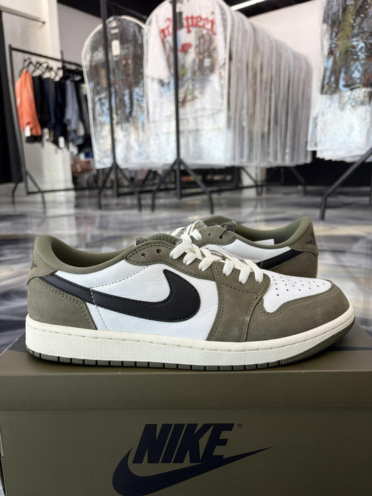 Jordan 1 Low "Olive" Used Size 9.5