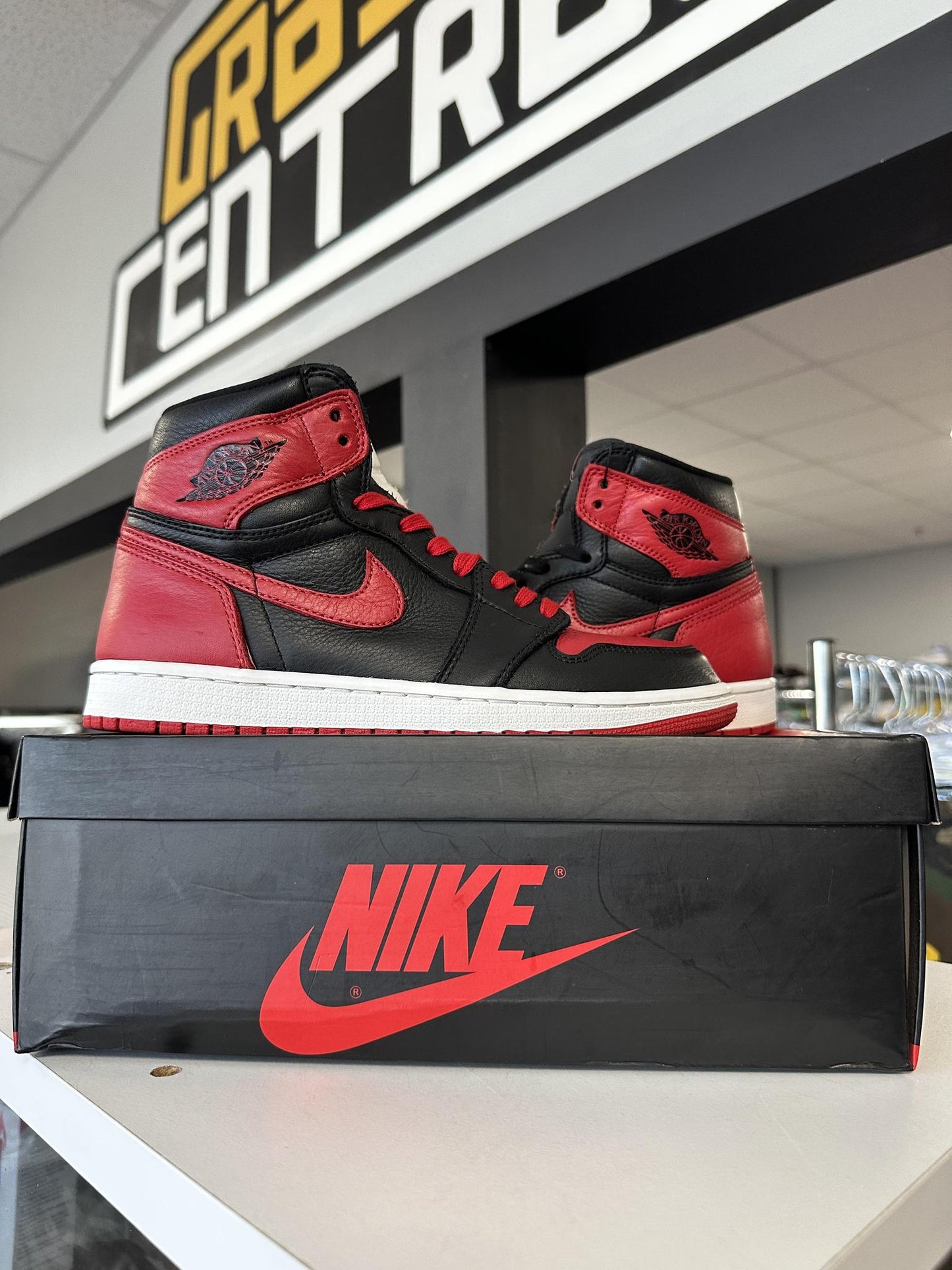 Jordan 1 "Homage To Home" Used Size 8