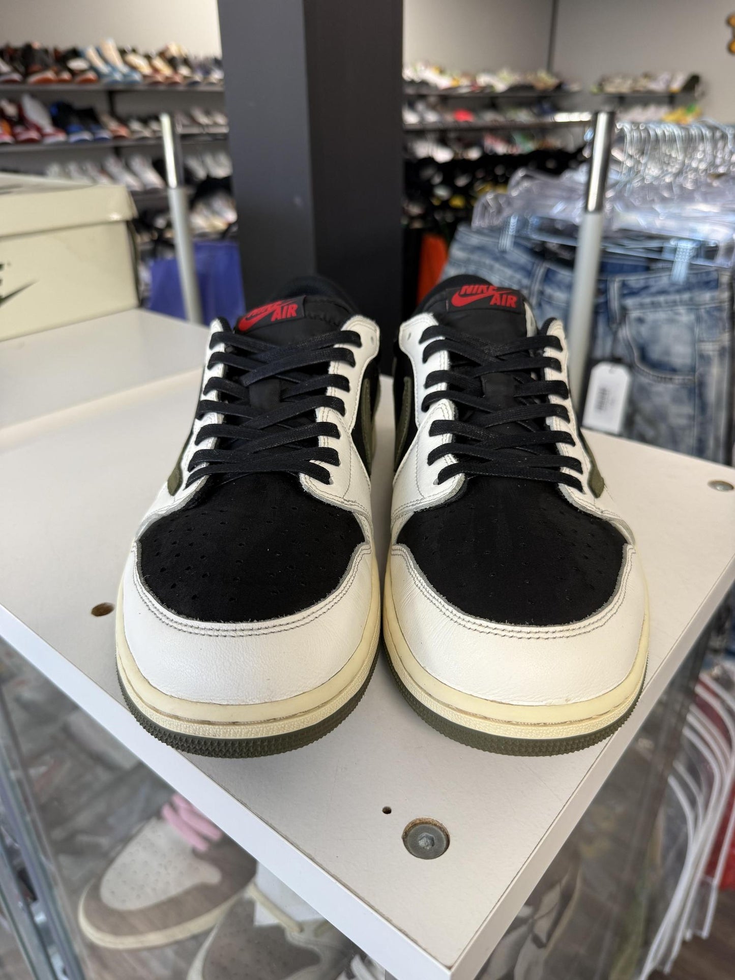 Jordan 1 Low Travis Scott "Olive" Used Size 14