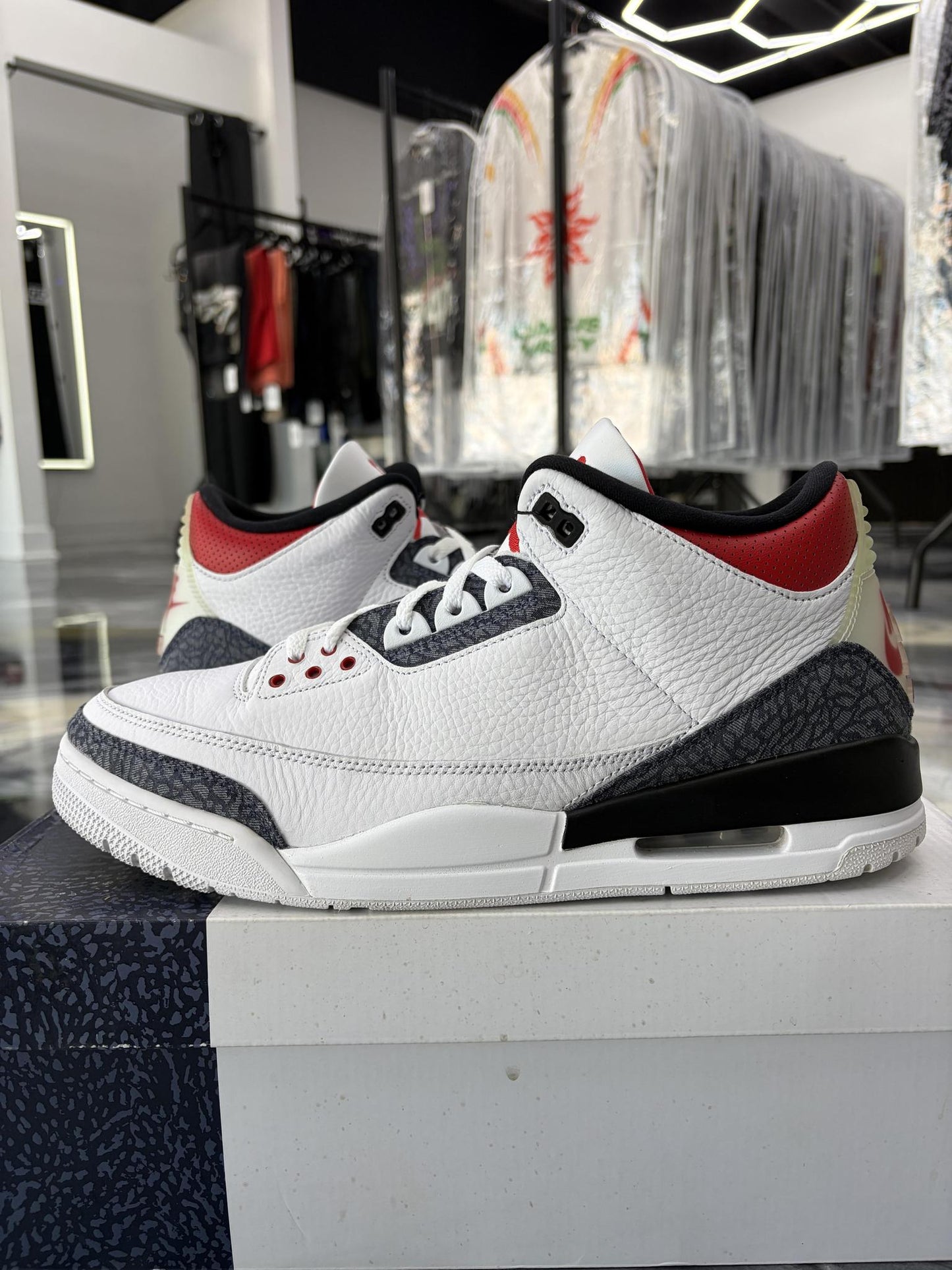 Jordan 3 "Fire Red Denim" Used Size 13