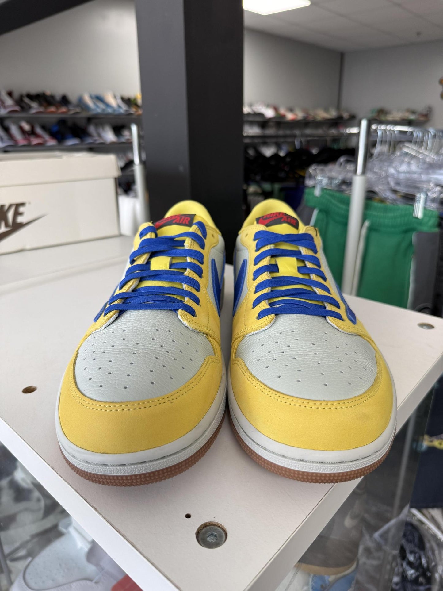 Jordan 1 Low x Travis Scott "Canary" Used Size 13