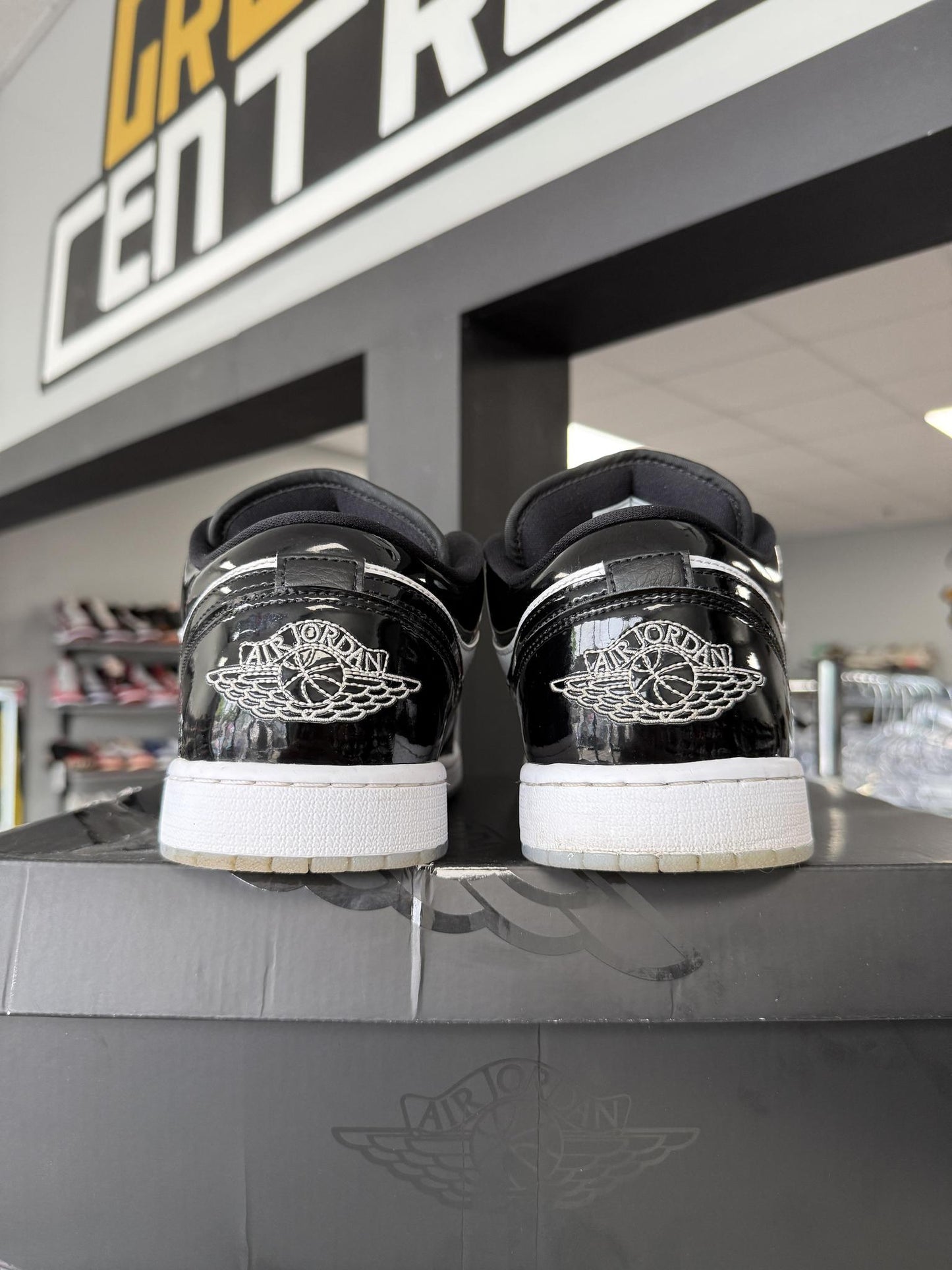 Jordan 1 Low "Concord" Used Size 11
