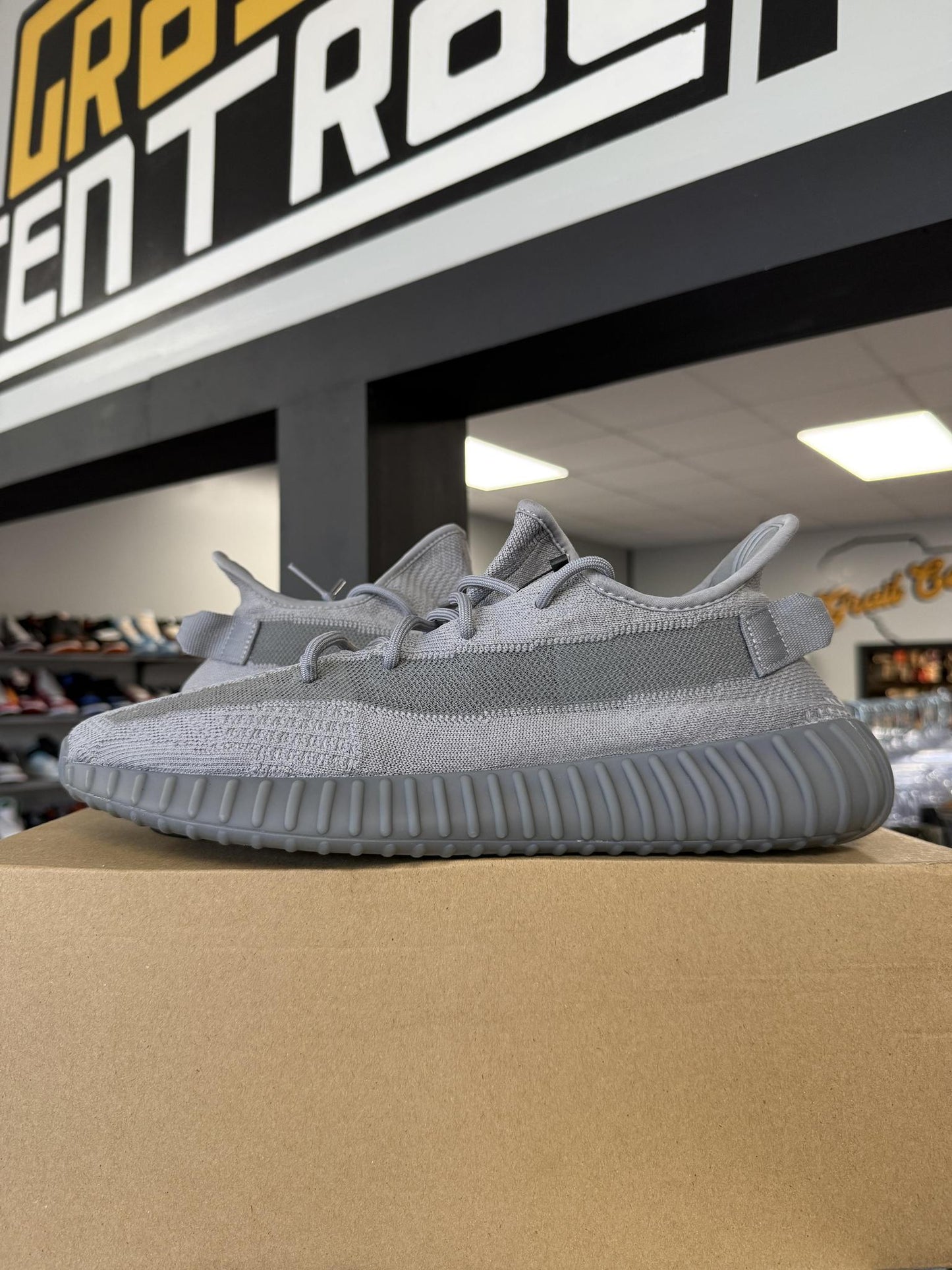 Yeezy 350 V2 "Steel Grey" Used Size 14