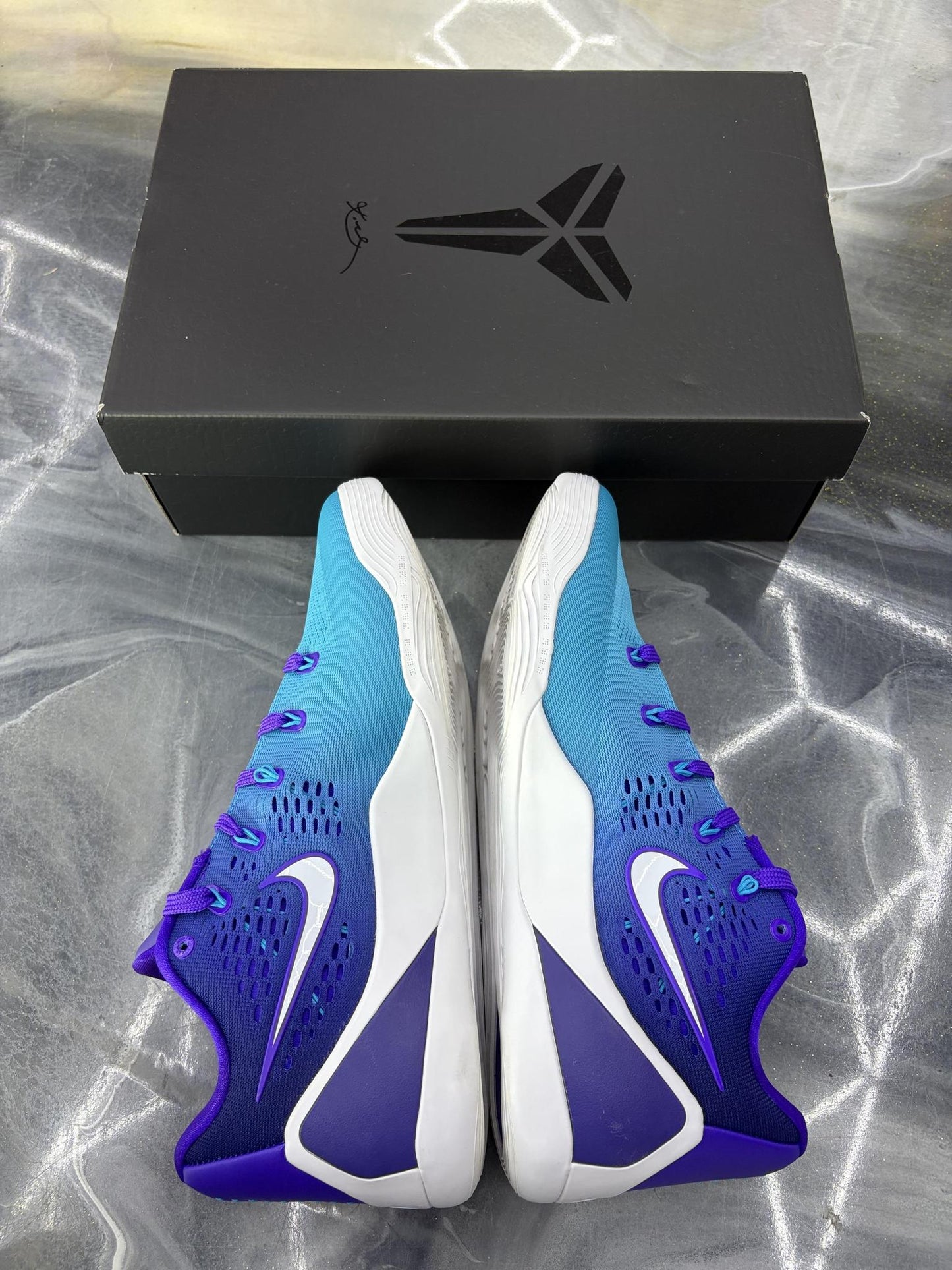 Nike Kobe 9 Elite Low "Hornets" Used Size 11