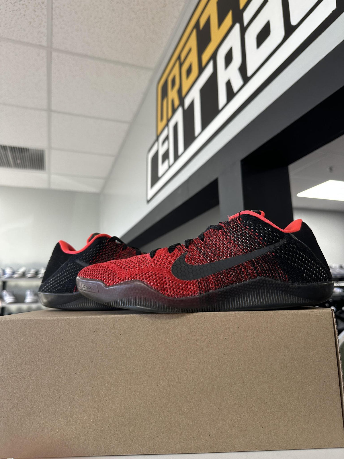Kobe 9 Low "Achilles Heel" Used Size 9