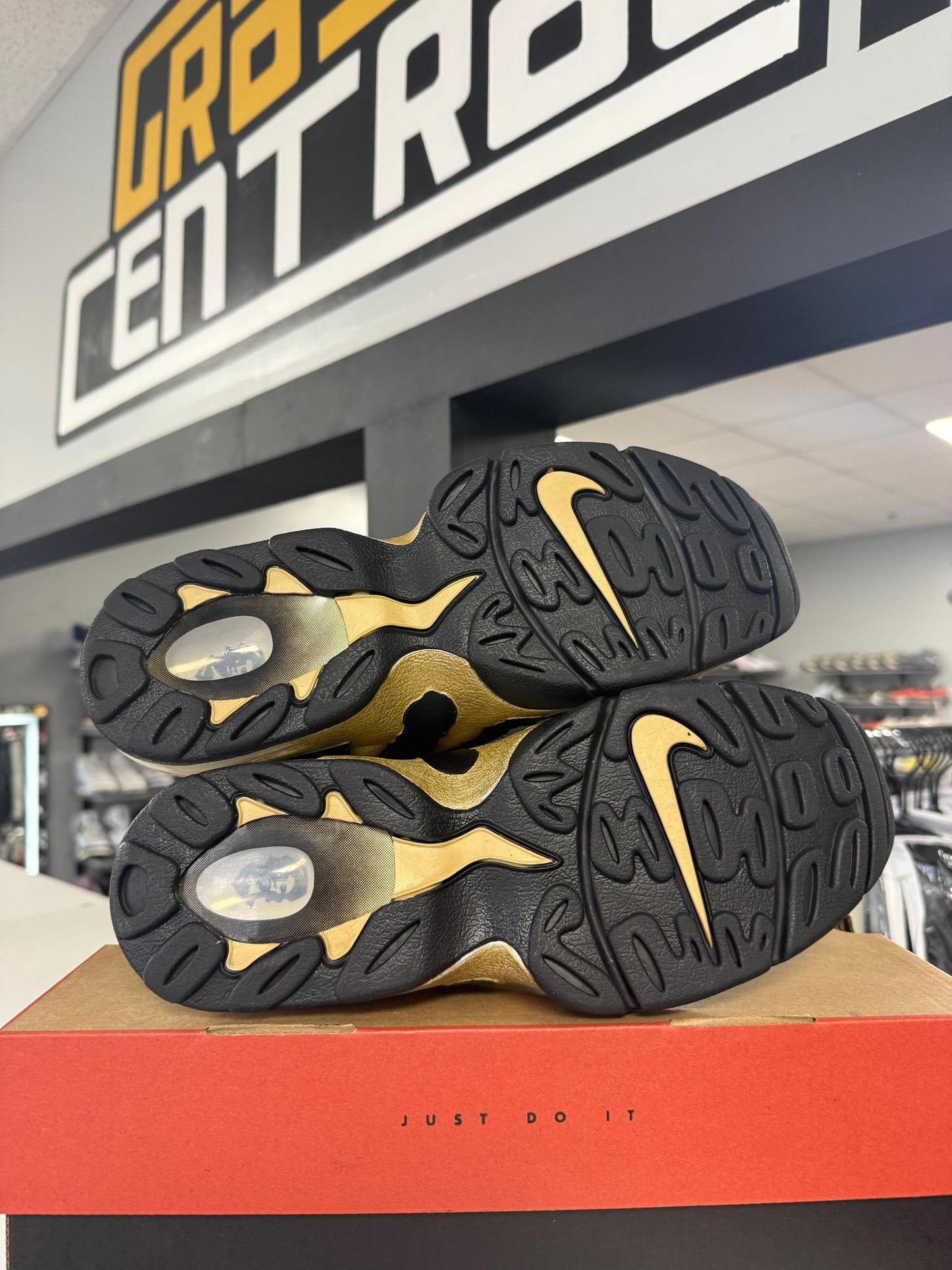 Nike Air Max DT "Black Gold" Used Size 8.5