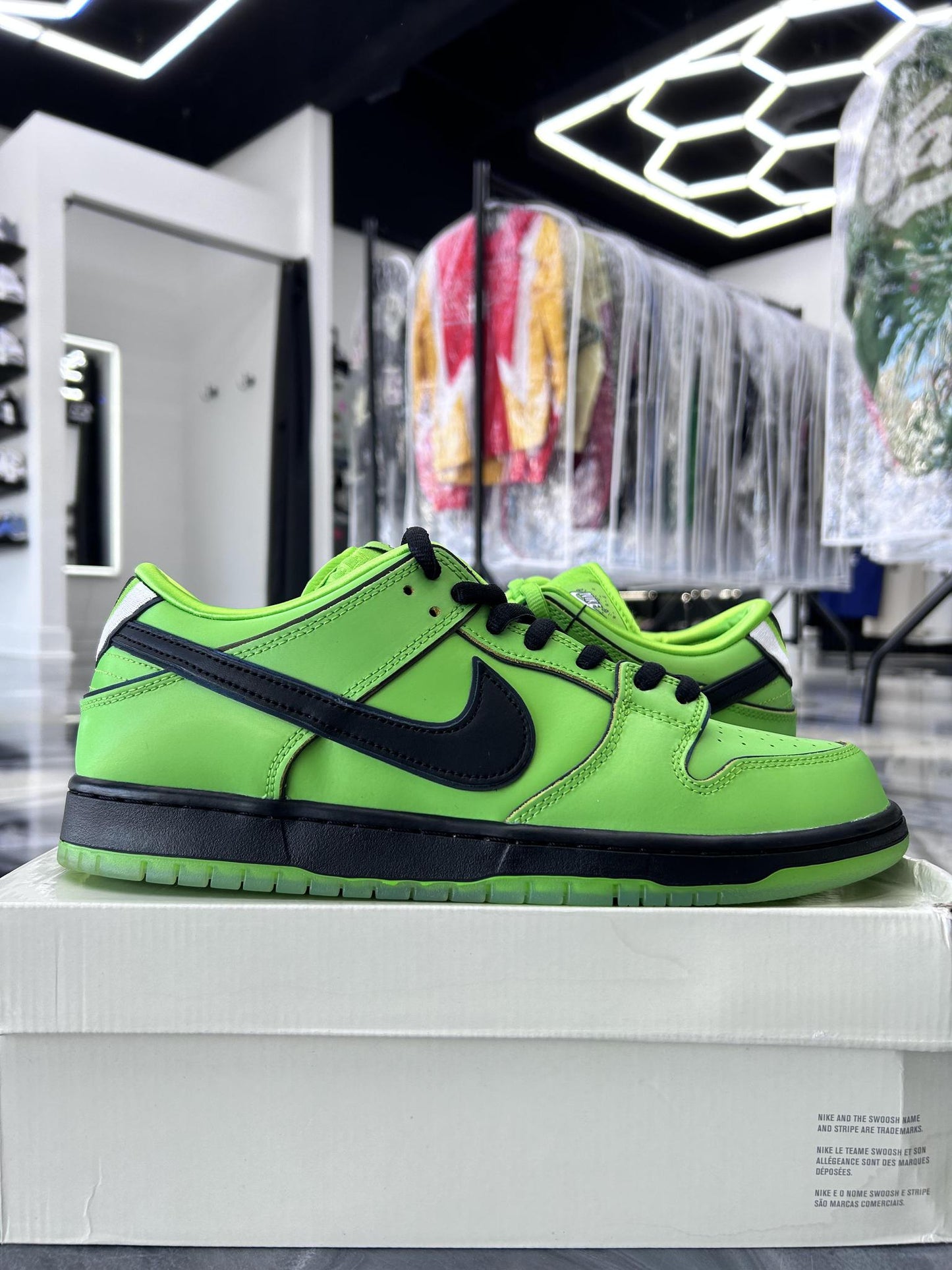 Nike SB Dunk Low X Powerpuff "Buttercup" Used Size 12