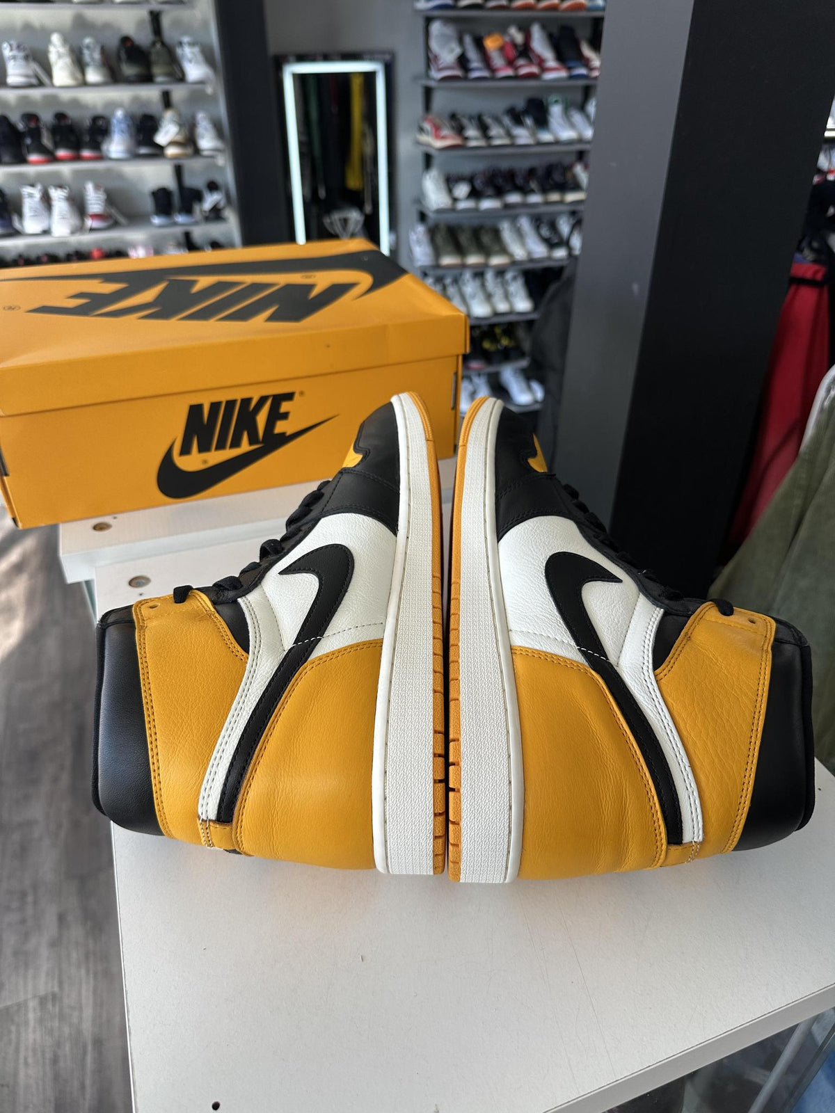 Jordan 1 "Yellow Toe" Used Size 14